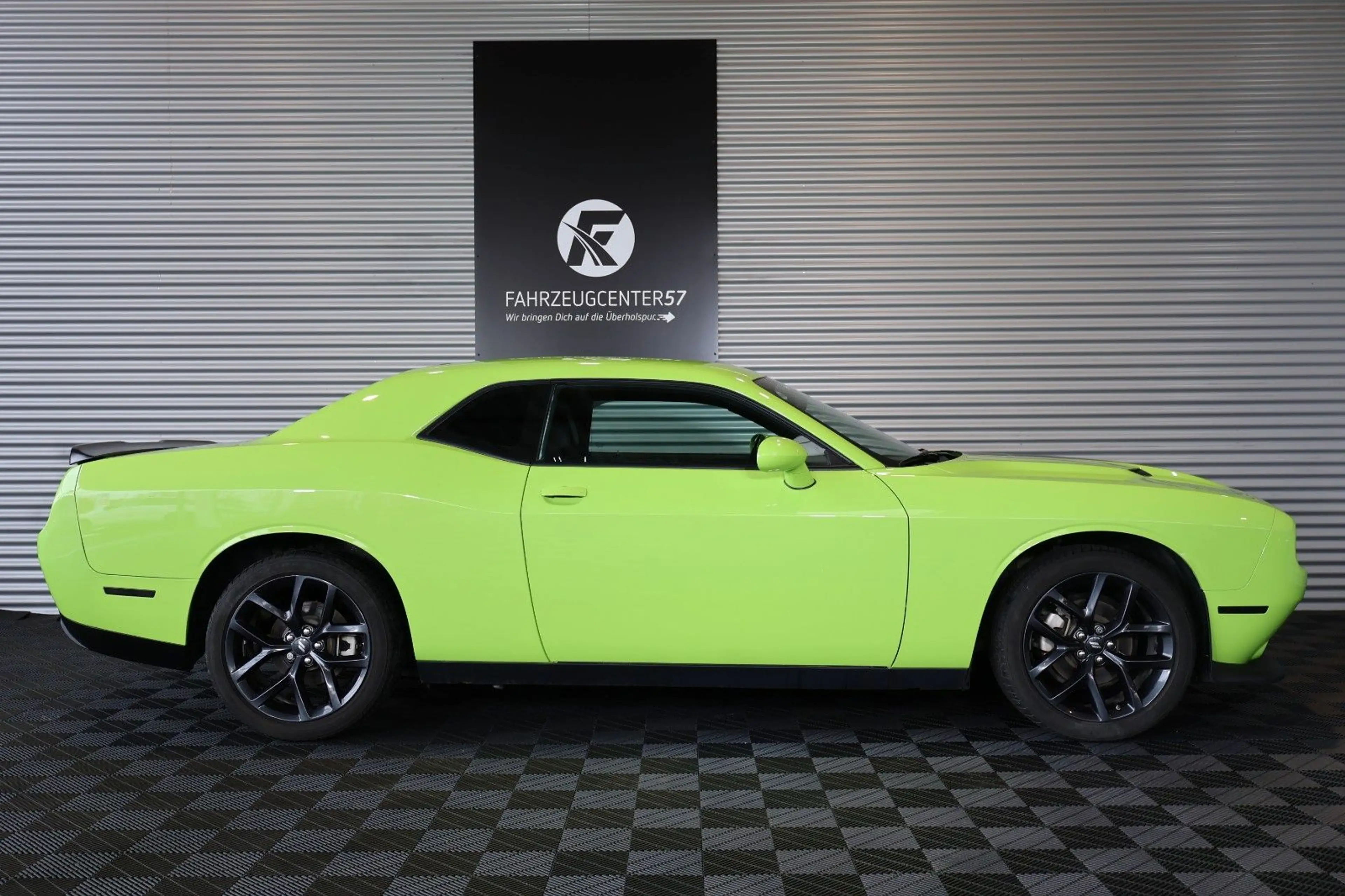 Dodge Challenger 3.6L SXT /ALPINE/RÜCKFAHRKAMERA/PDC — photo 5
