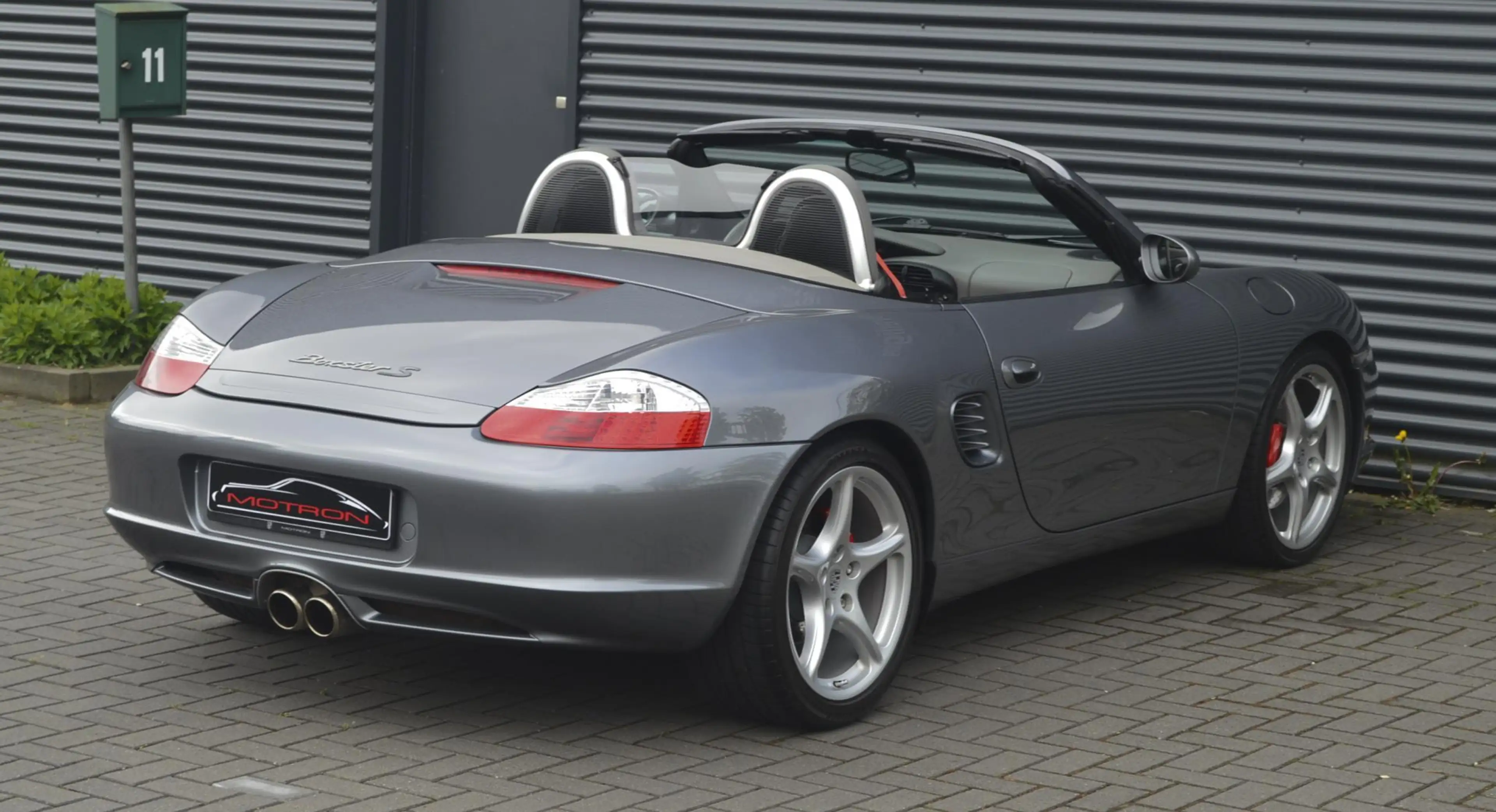 Porsche Boxster 986 S 3.2 — photo 9