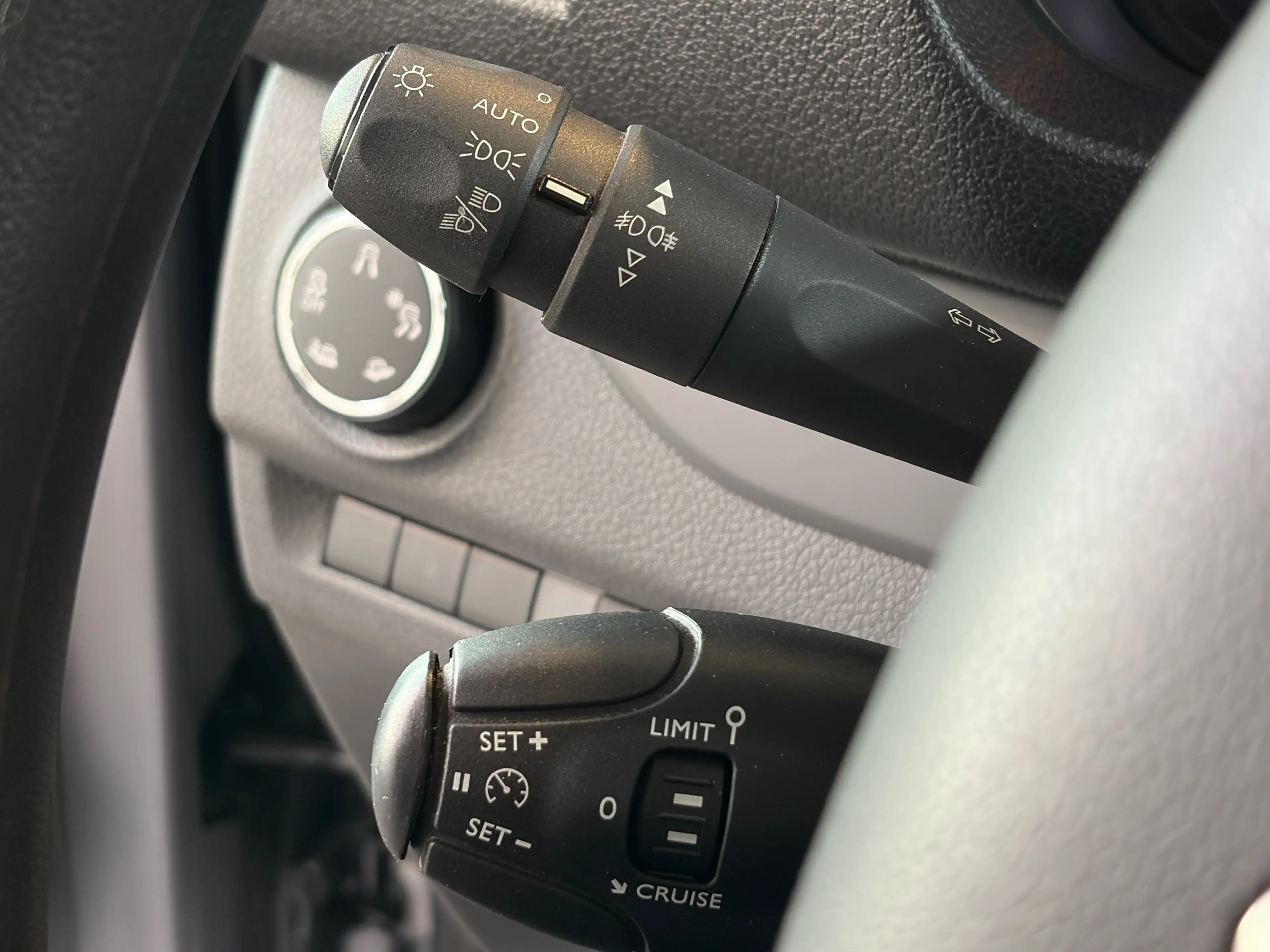 Citroen Jumpy 2.0 HDi — photo 9
