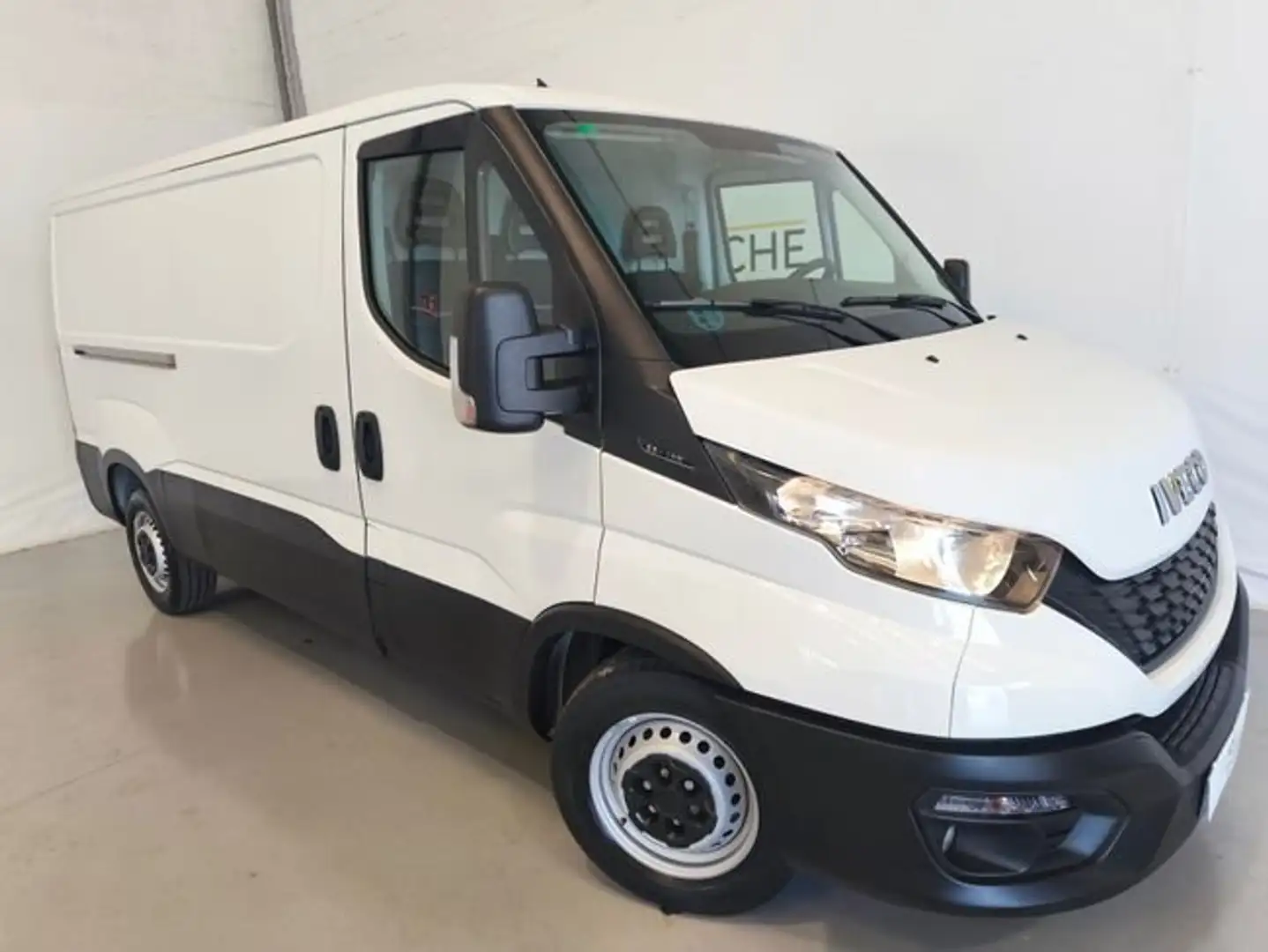 Iveco Daily Furgon 35S14V 9m3 2.3 150cv Blanc - 2