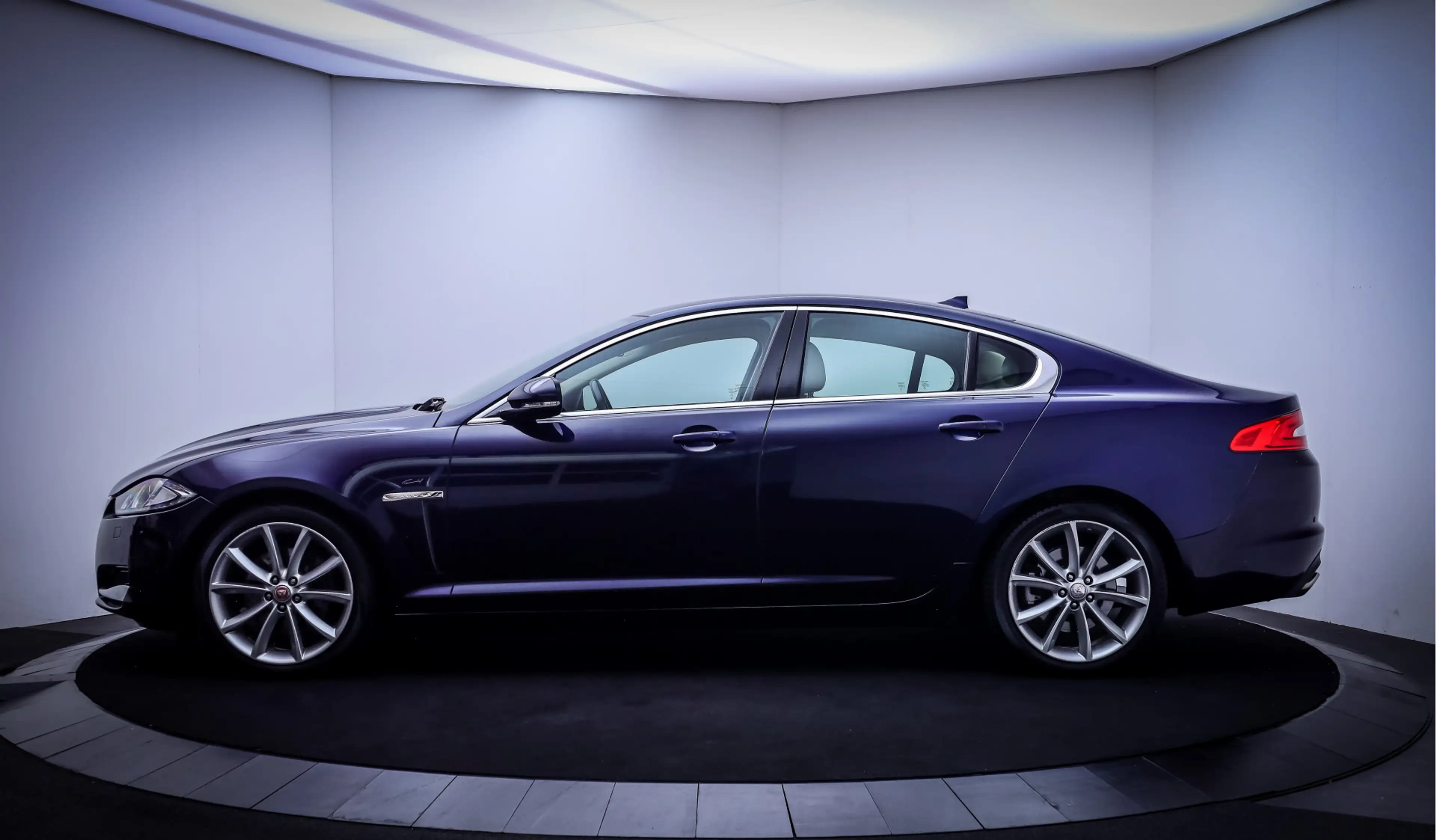 Jaguar XF 2.0 XENON | CAMERA | STOELVERW | KEYLESS | NAVI | — photo 13