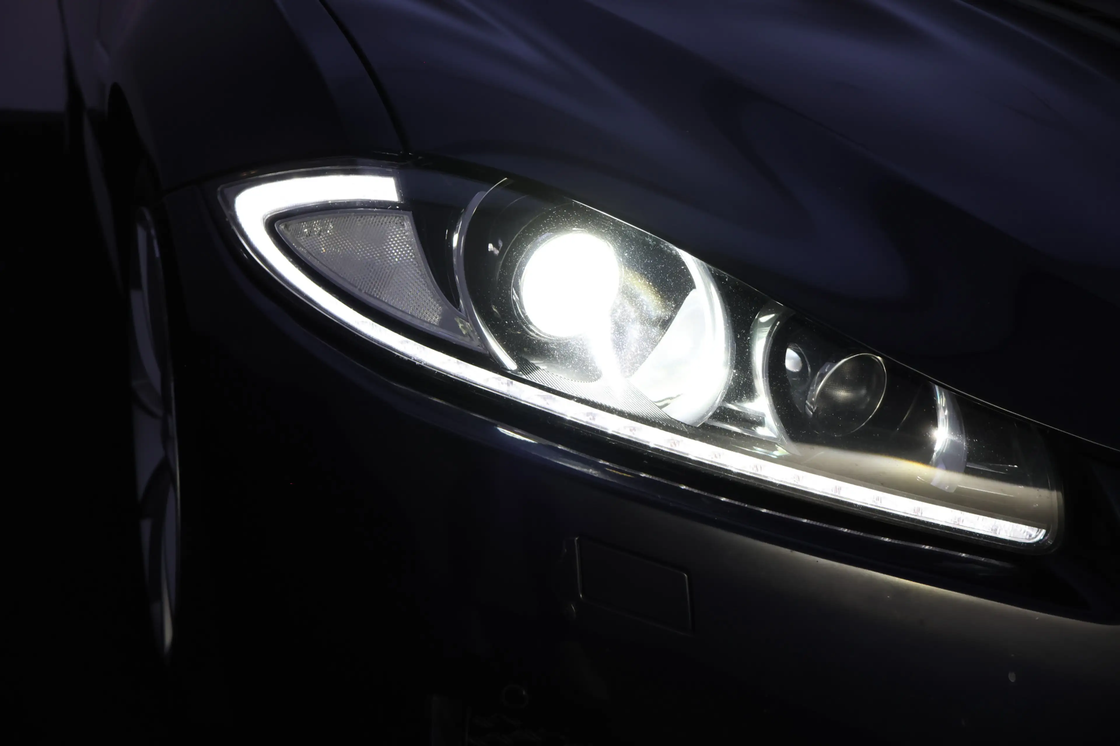 Jaguar XF 2.0 XENON | CAMERA | STOELVERW | KEYLESS | NAVI | — photo 20