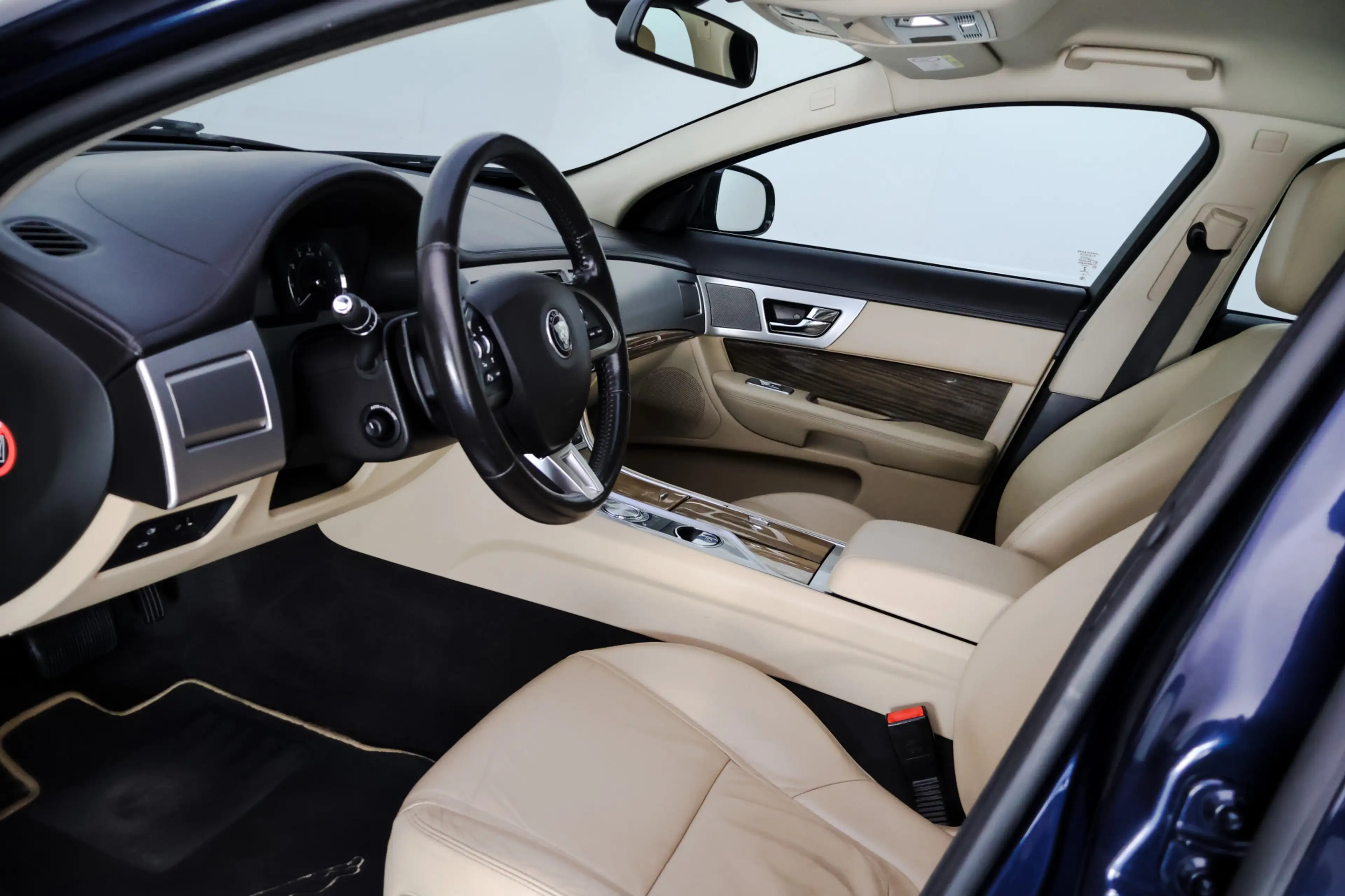 Jaguar XF 2.0 XENON | CAMERA | STOELVERW | KEYLESS | NAVI | — photo 10