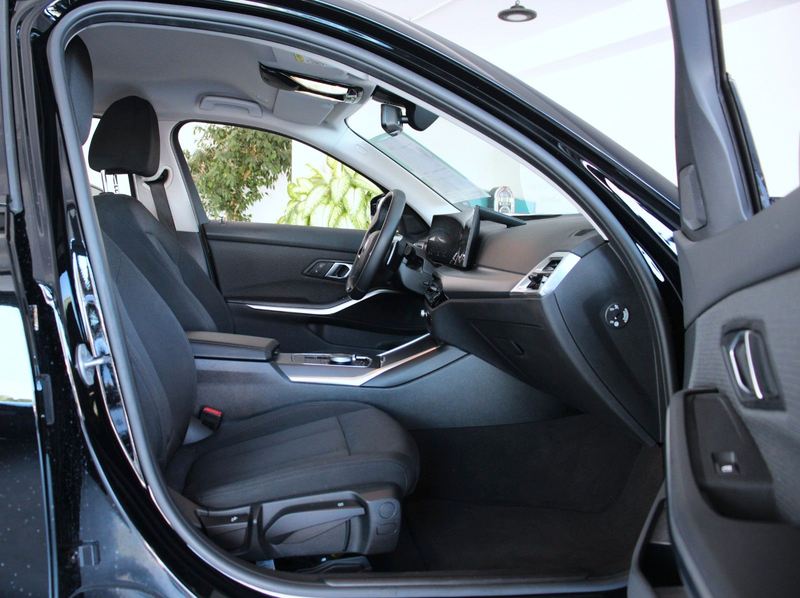 BMW 318 i (G21) *LED*HiFi*DrivAss*Widescreen*Navi — photo 10