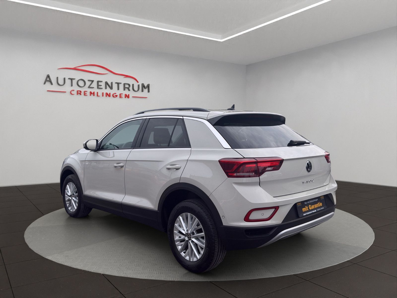 Volkswagen T-Roc 2.0 TDI DSG Life CAM NAVI ACC VICO PARKLEN — photo 7