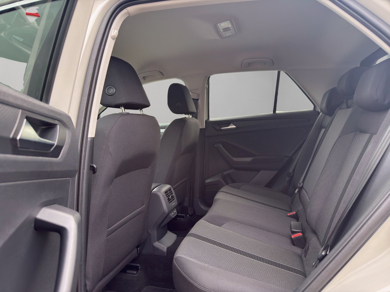 Volkswagen T-Roc 2.0 TDI DSG Life CAM NAVI ACC VICO PARKLEN — photo 11