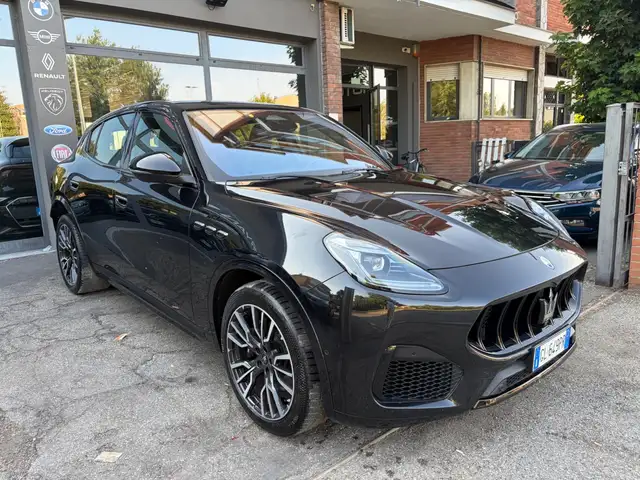 Maserati Grecale view 3