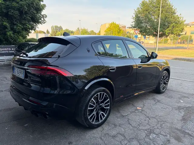 Maserati Grecale view 4