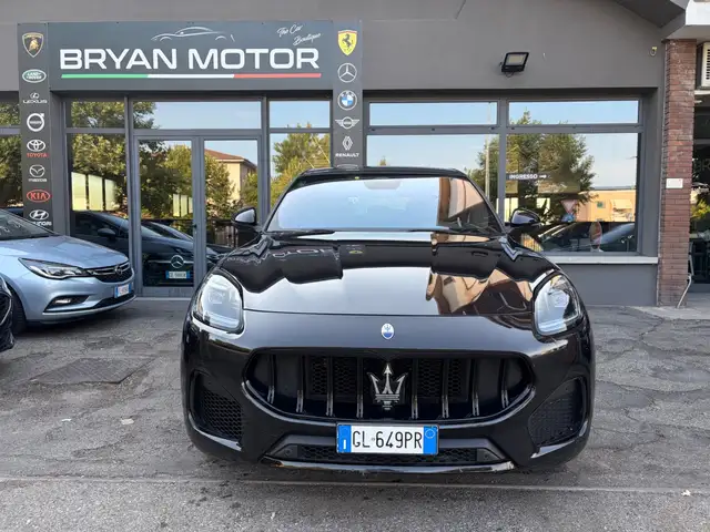 Maserati Grecale view 2