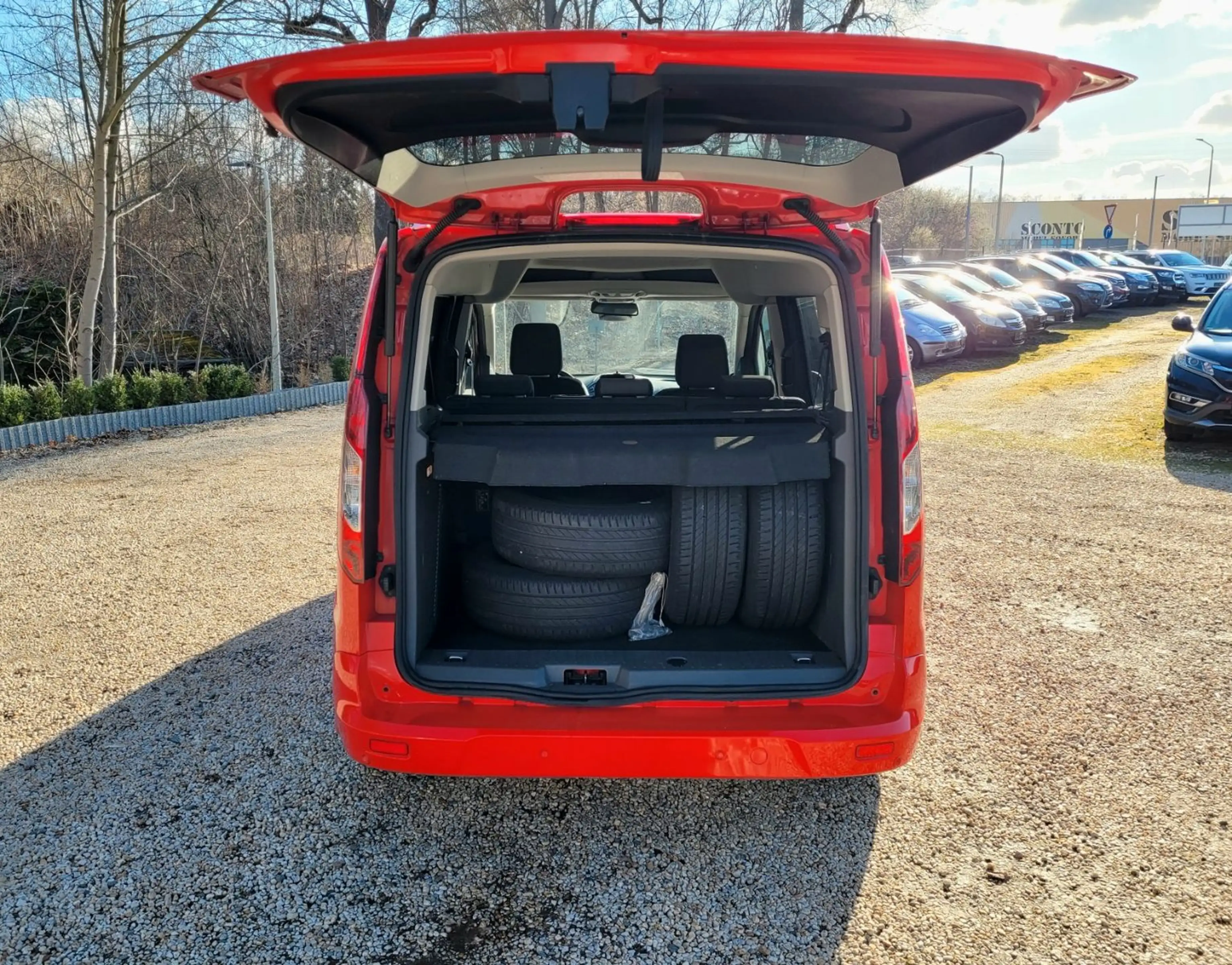 Ford Tourneo Connect Titanium*Pano*R-CAM*LMF*PDC*TÜV* — photo 6