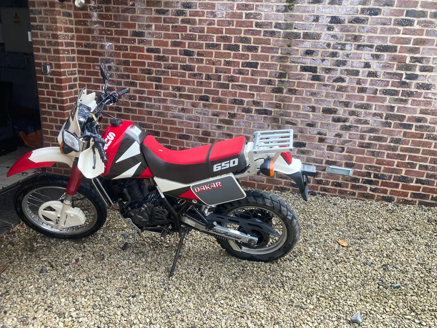 Suzuki DR 650 Dakar Blanco - 1