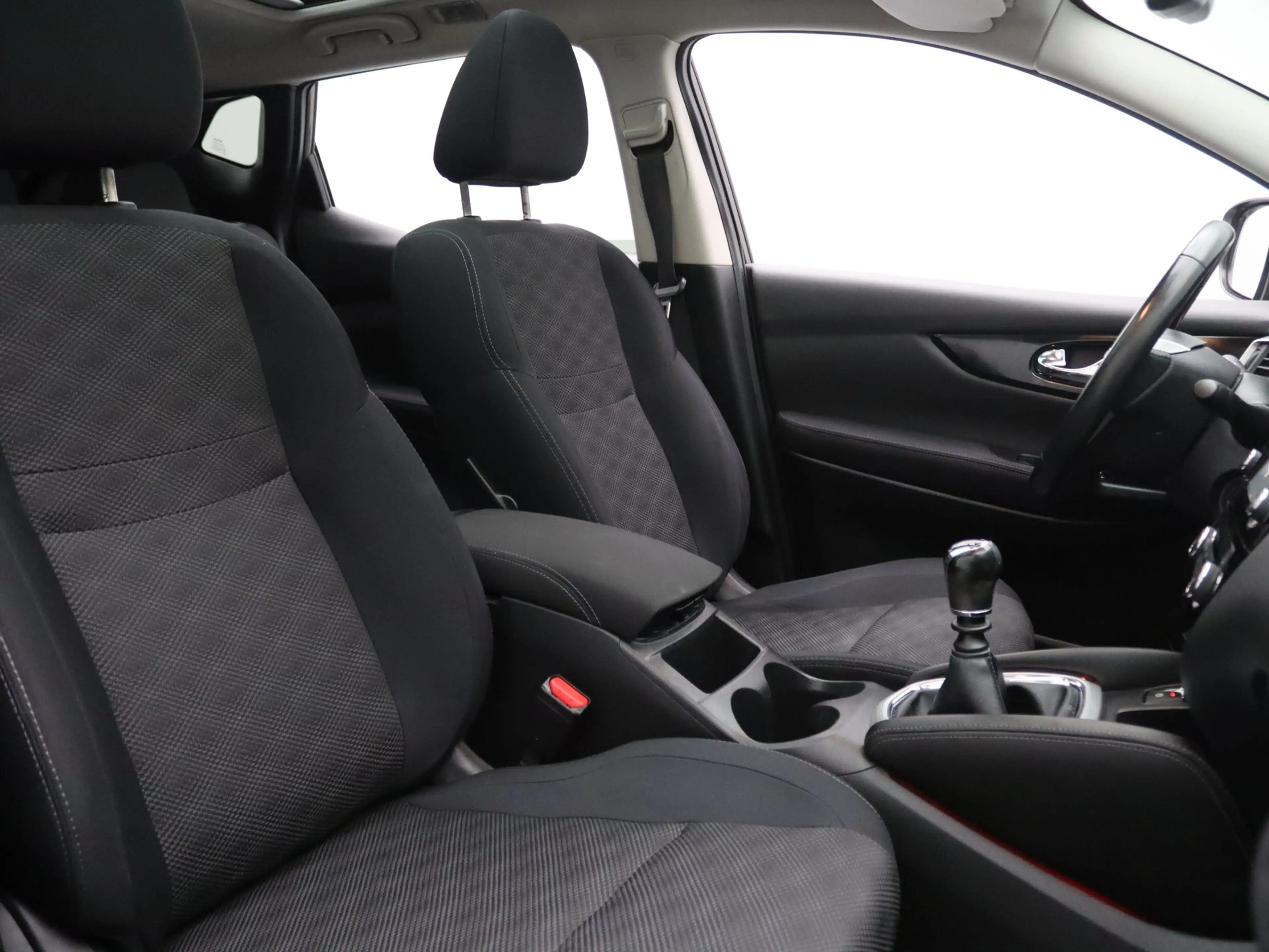 Nissan Qashqai 115pk N-Connecta Climate | Panoramadak — photo 30