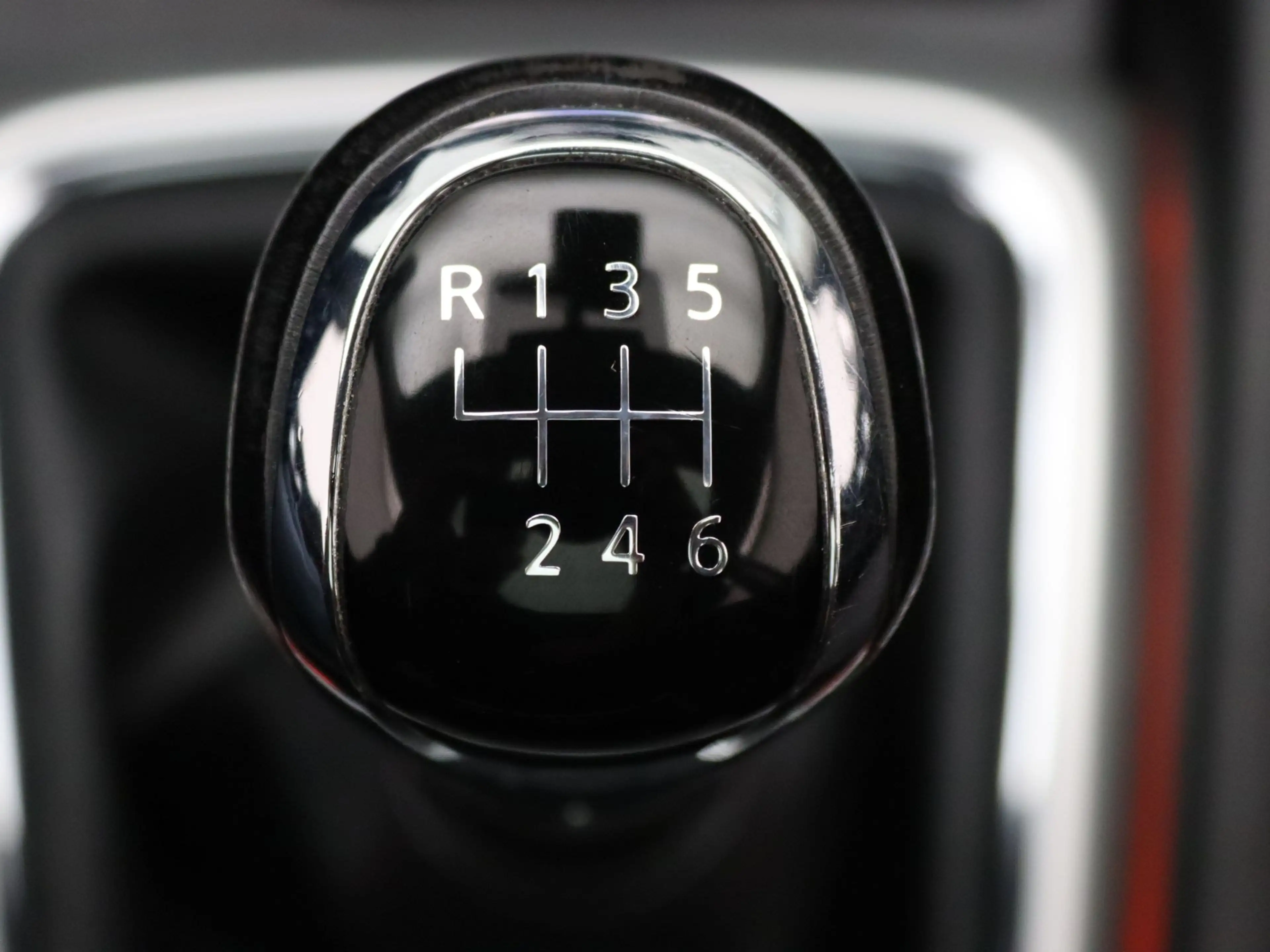 Nissan Qashqai 115pk N-Connecta Climate | Panoramadak — photo 16