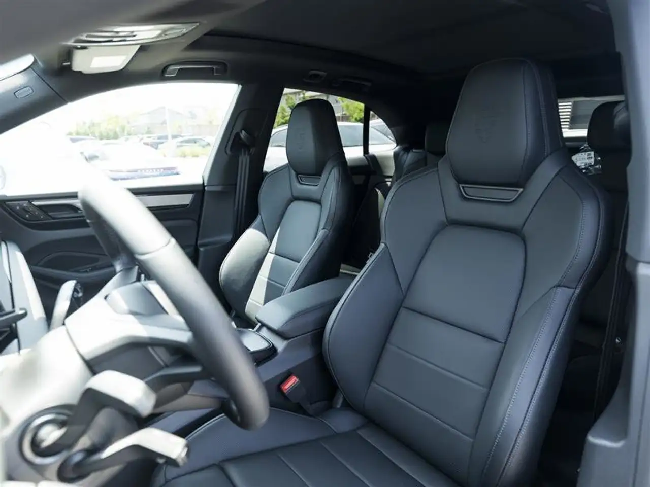 Porsche Macan снимка Porsche Macan