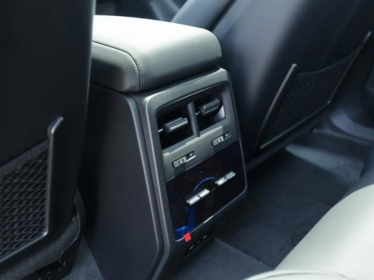 Porsche Macan снимка Porsche Macan