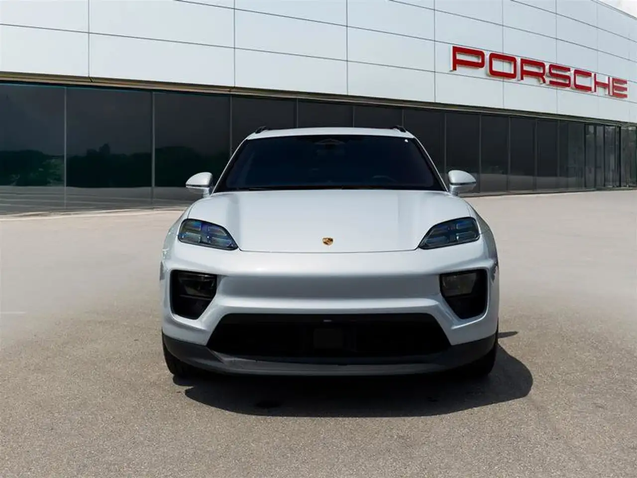 Porsche Macan снимка Porsche Macan