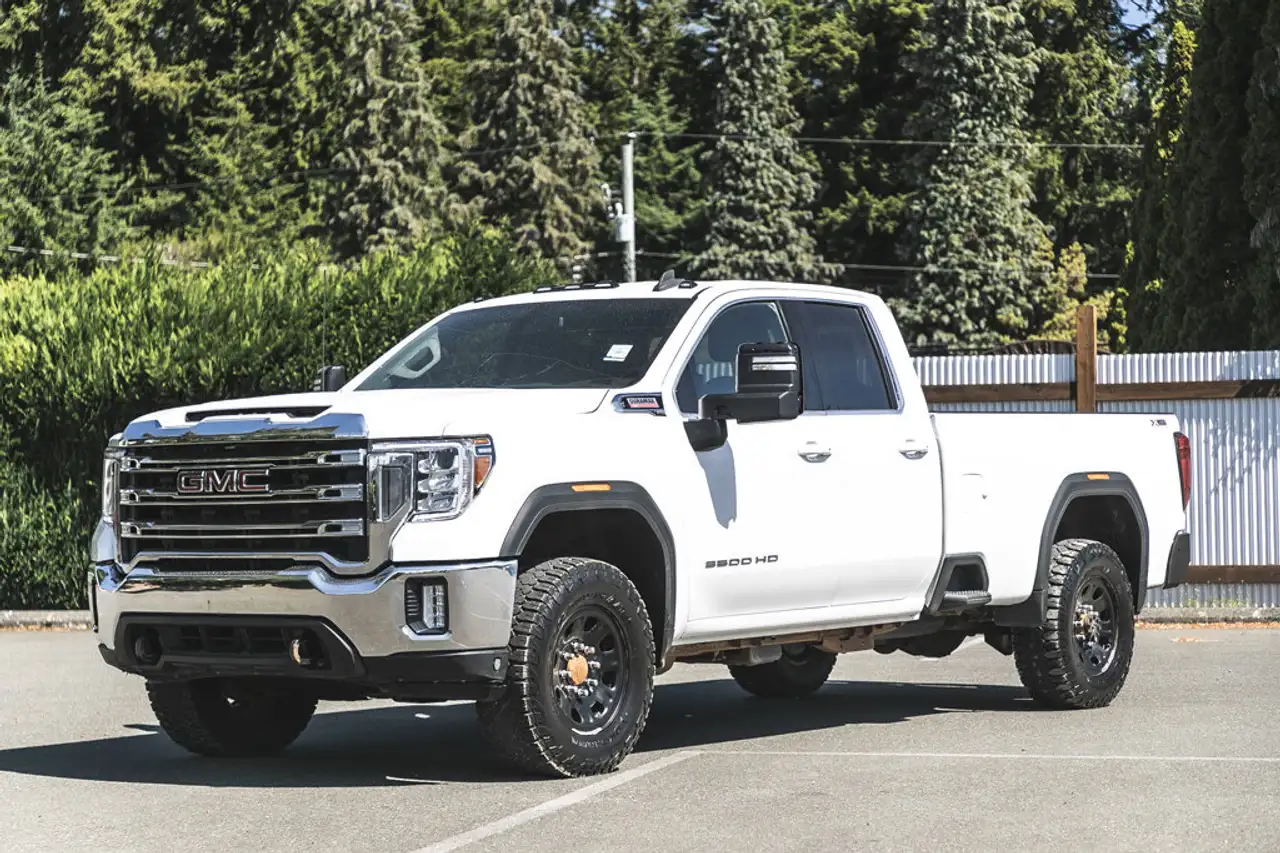 GMC Sierra 3500HD снимка GMC Sierra 3500HD