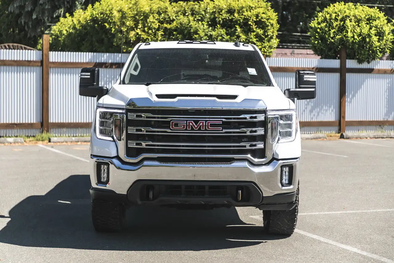 GMC Sierra 3500HD снимка GMC Sierra 3500HD