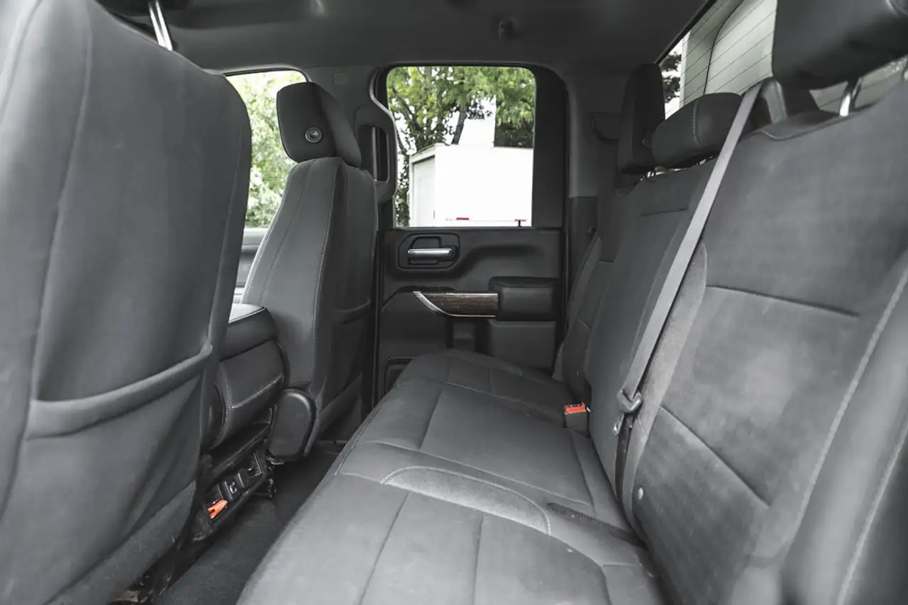 GMC Sierra 3500HD снимка GMC Sierra 3500HD