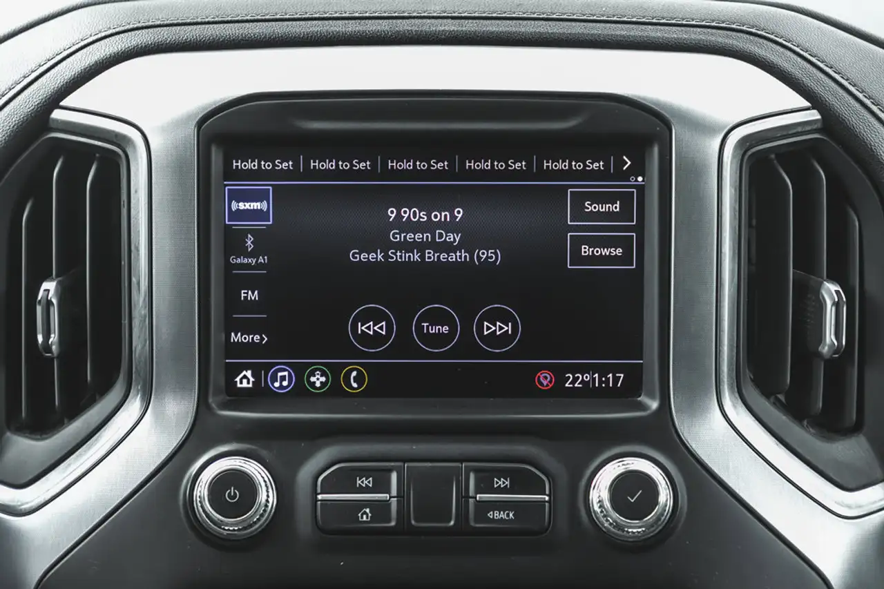 GMC Sierra 3500HD снимка GMC Sierra 3500HD