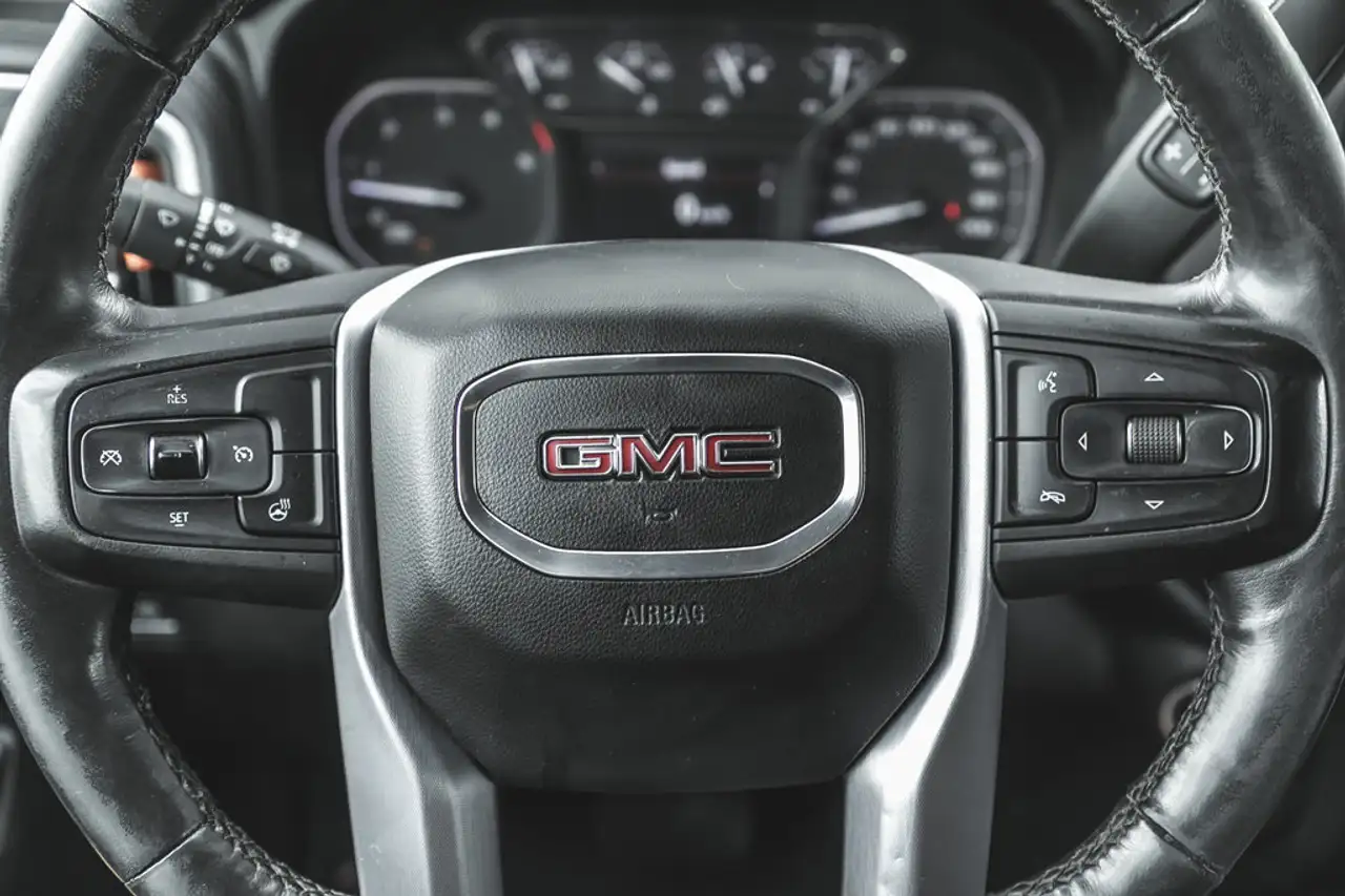 GMC Sierra 3500HD снимка GMC Sierra 3500HD