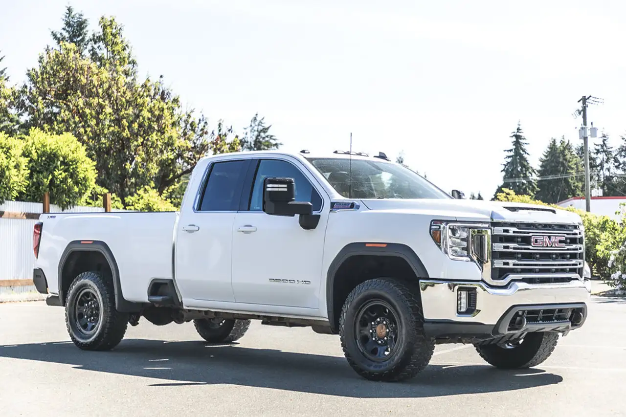 GMC Sierra 3500HD снимка GMC Sierra 3500HD