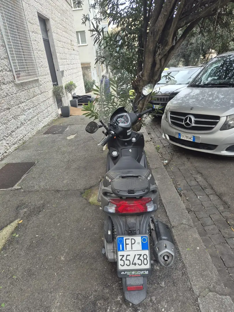 Kymco Agility 200 Gris - 2