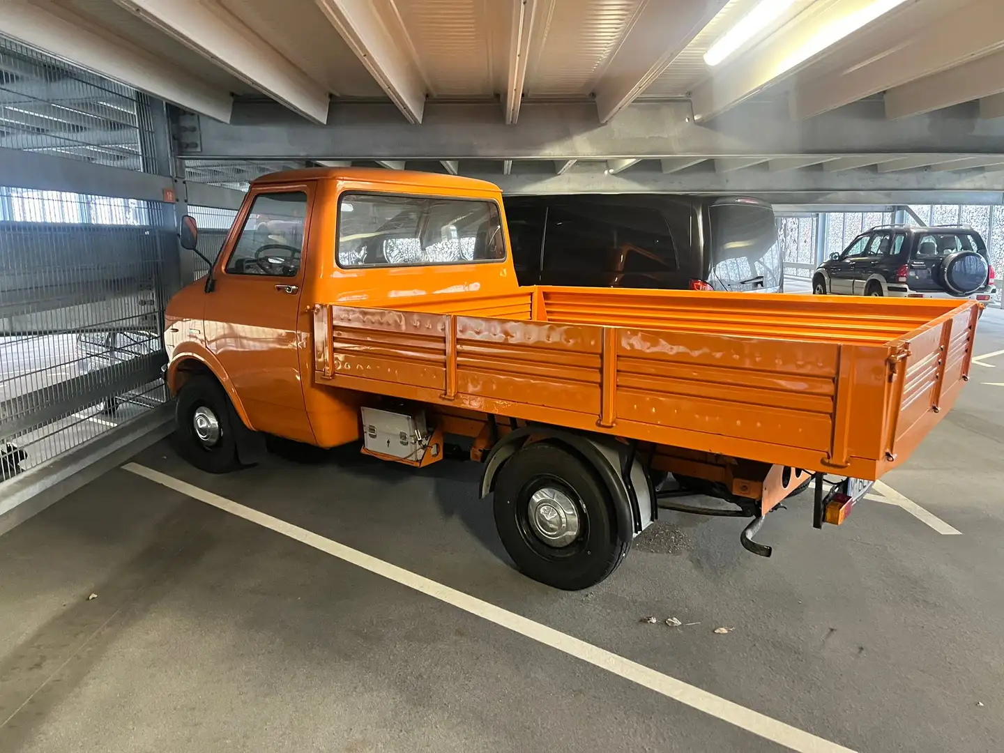 Bedford Blitz LKW offener Kasten Orange - 2