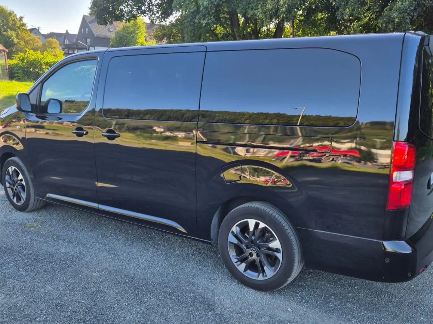 Opel Zafira Life Zafira Life 2.0 D XL Aut. Edition Schwarz - 2