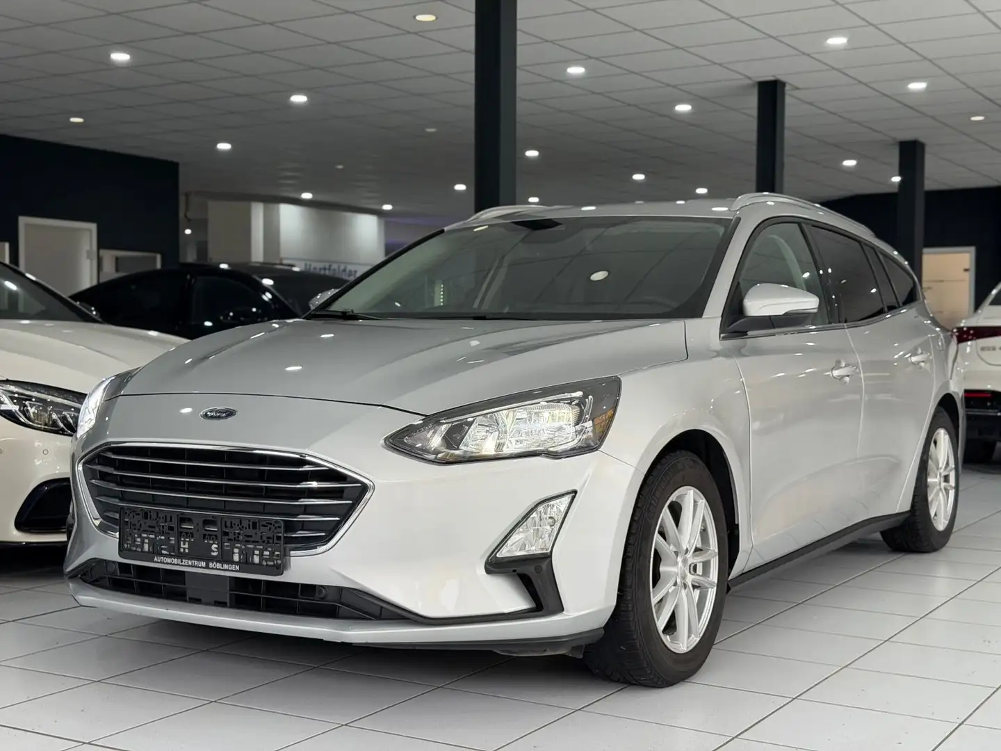 Ford Focus Turnier Titanium*KAMERA*LED*WINTER*ACC* Argent - 2