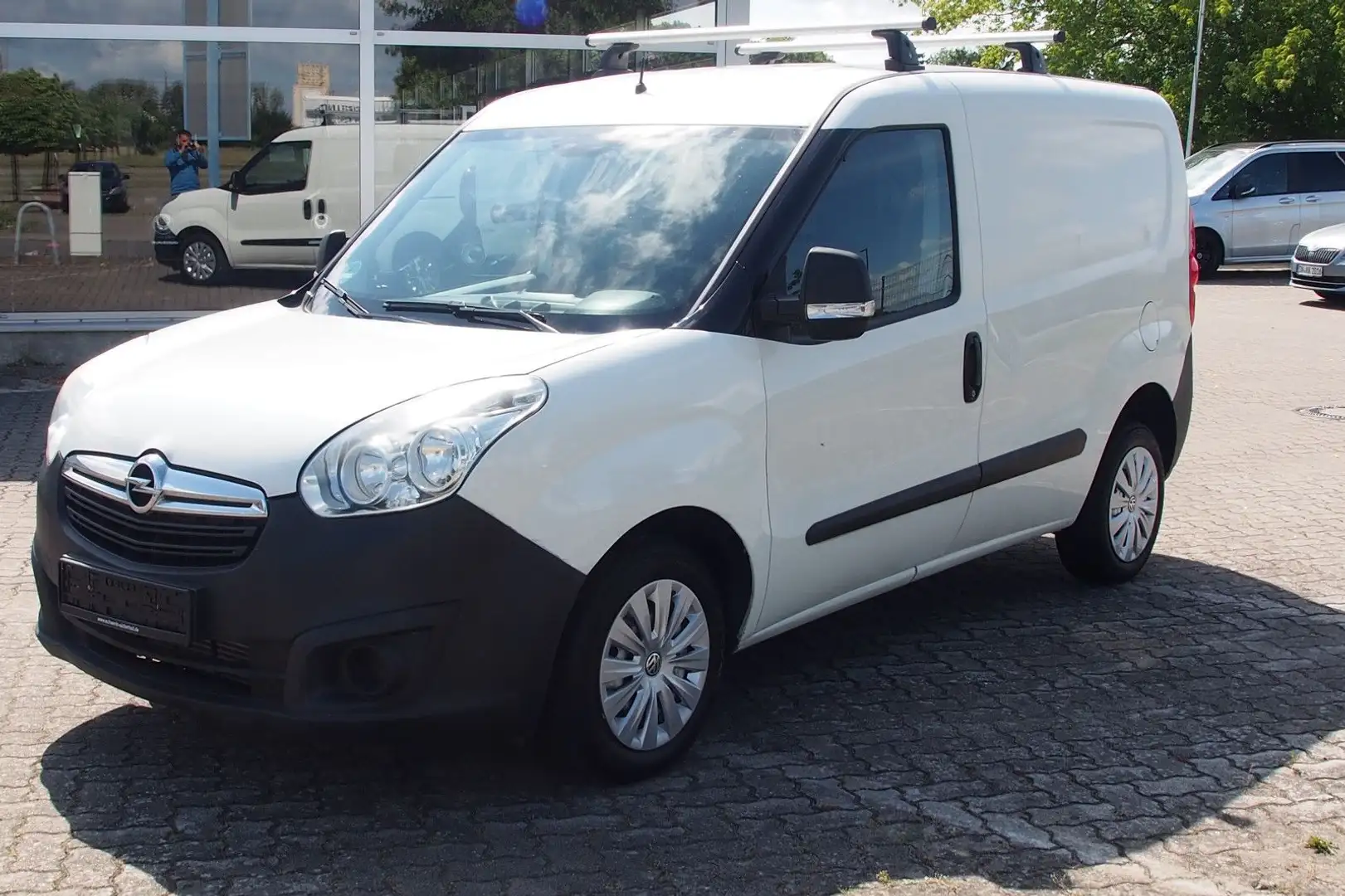 Opel Combo D Kasten L1H1 2,2t Weiß - 1