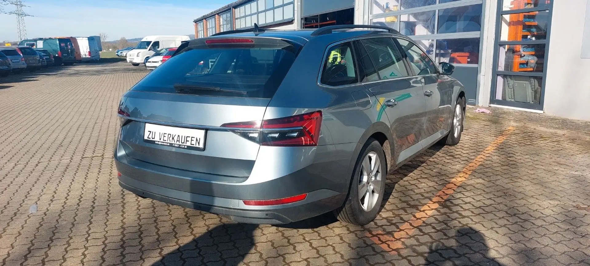 Skoda Superb Combi Ambition Grau - 2
