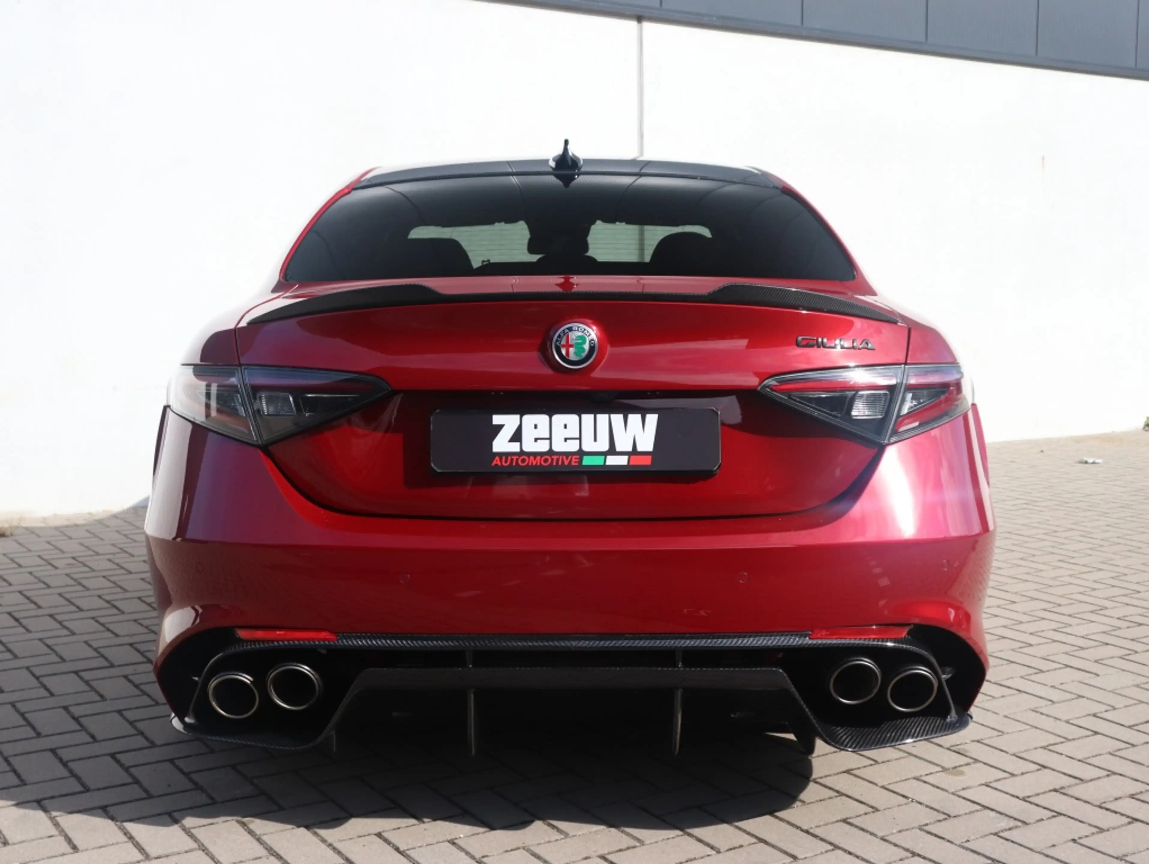 Alfa Romeo Giulia 2.9 V6 Quadrifoglio | Sparco | Carbon | Akrapovic — photo 13