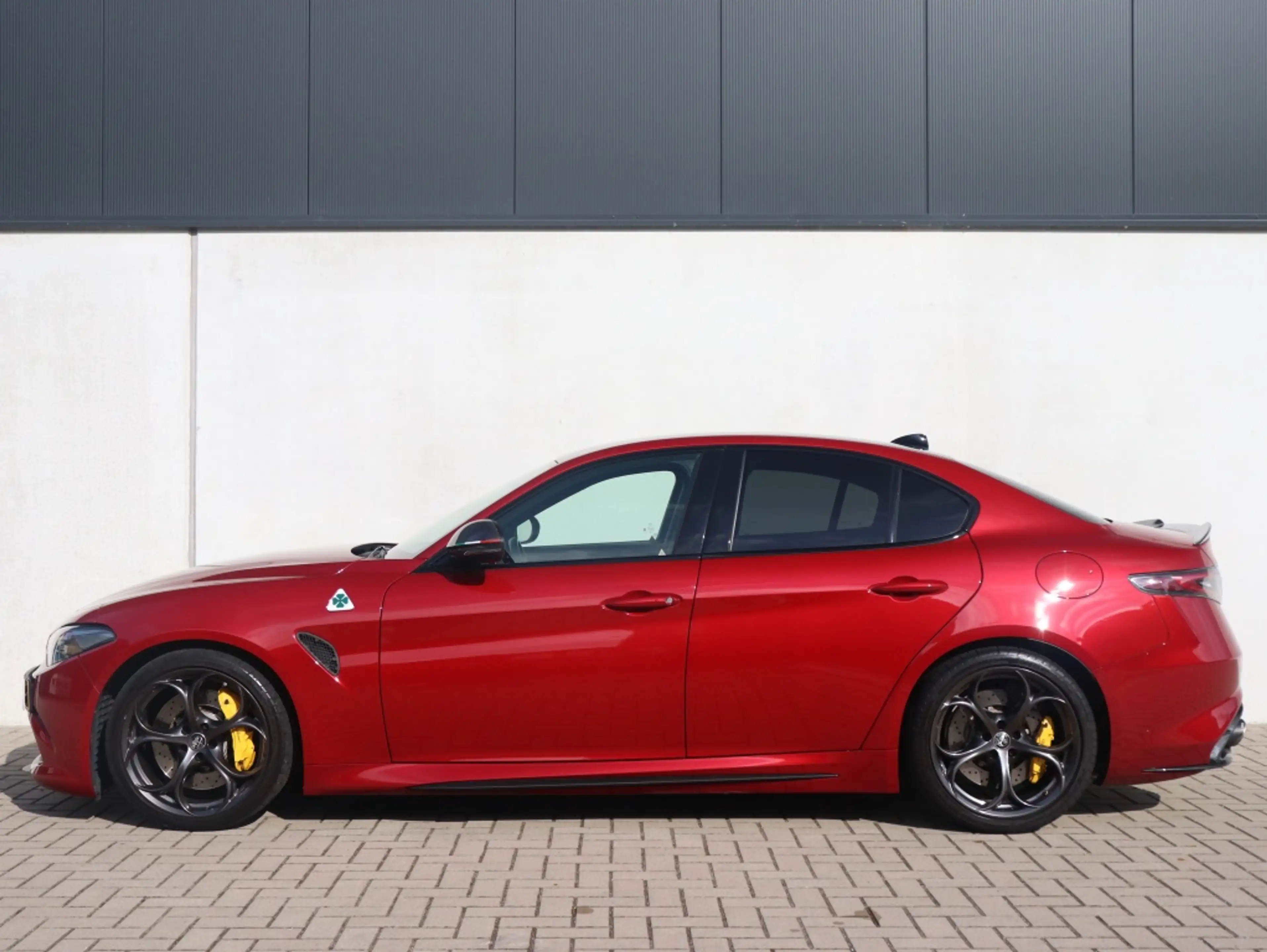 Alfa Romeo Giulia 2.9 V6 Quadrifoglio | Sparco | Carbon | Akrapovic — photo 10