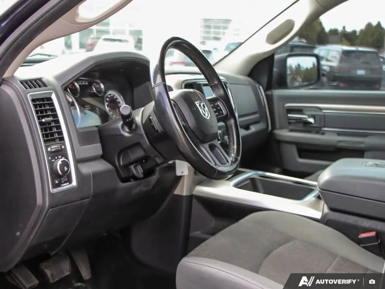 RAM 1500 снимка RAM 1500
