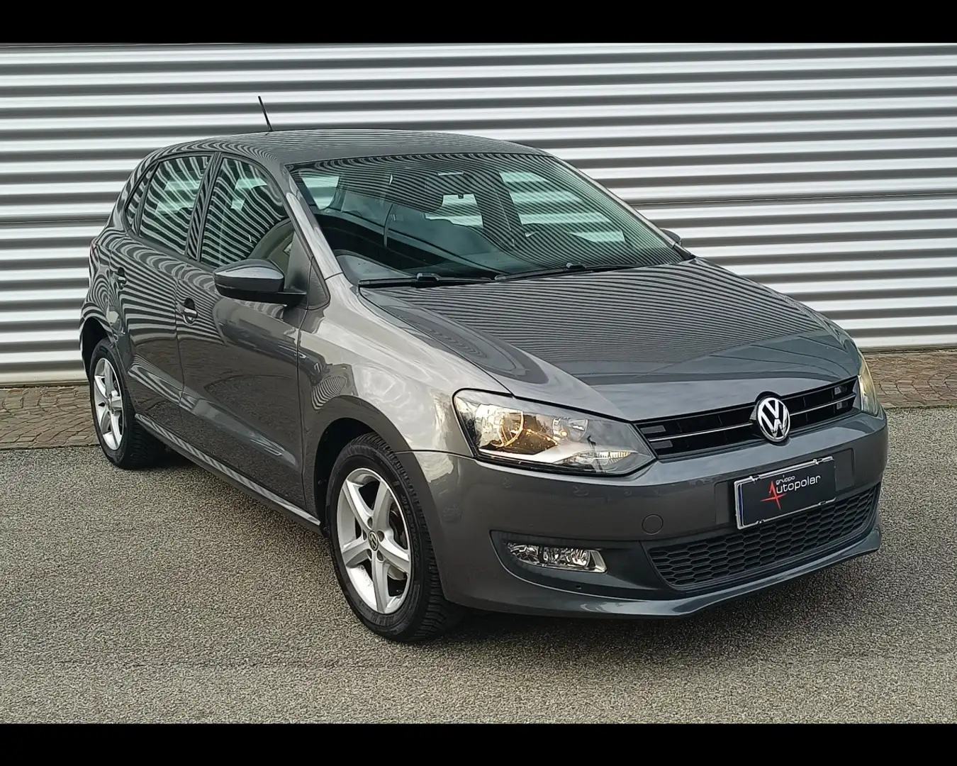 Volkswagen Polo 5P 1.2 COMFORT 70CV Grau - 2
