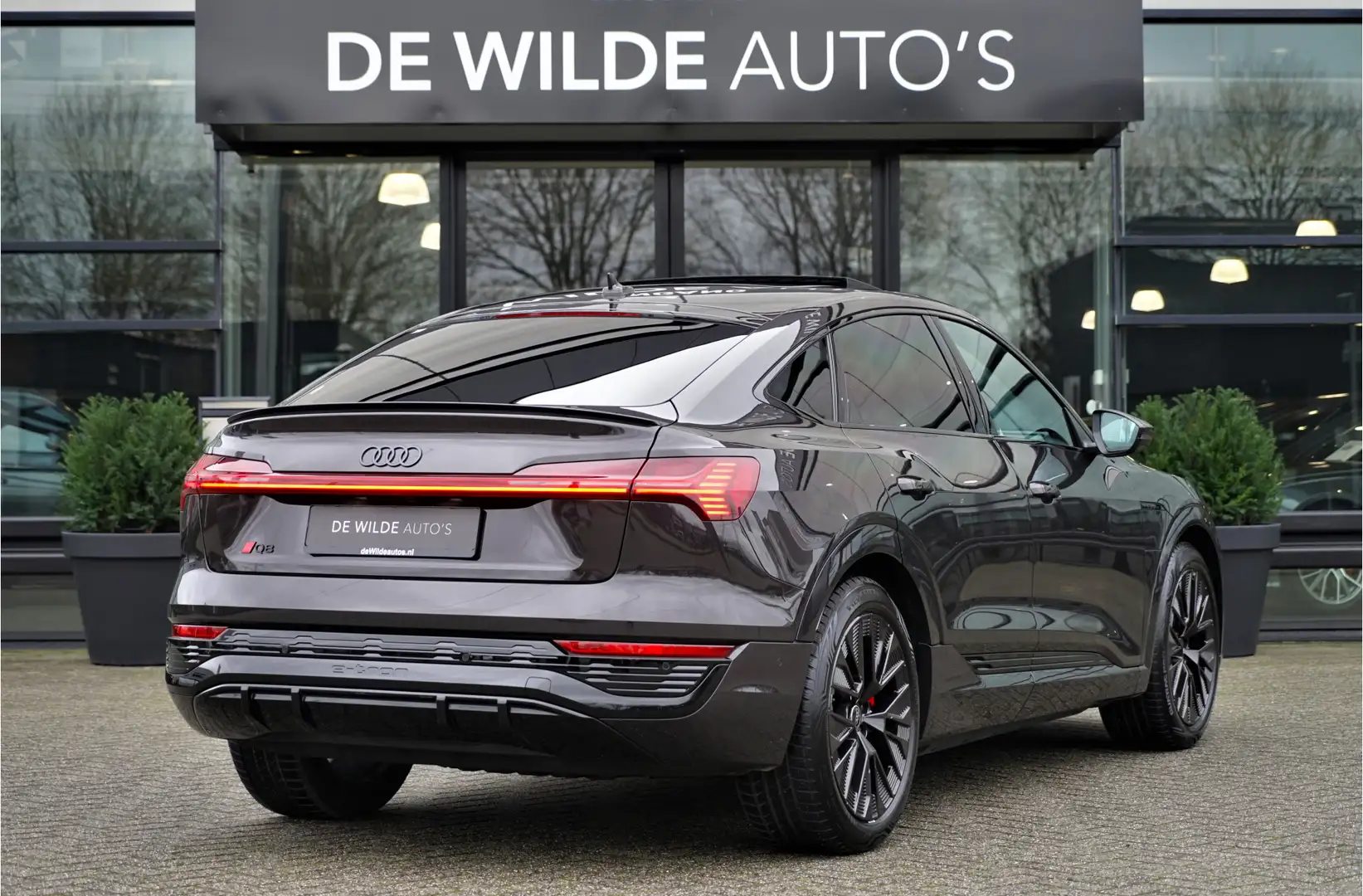 Audi e-tron Sportback 50 quattro S-line Pano Luchtvering ACC M Brun - 2
