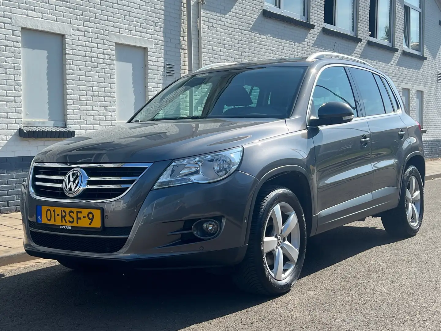 Volkswagen Tiguan 1.4 TSI Sport&Style|Trekhaak|Parkassist|Navi|Clima Gris - 2