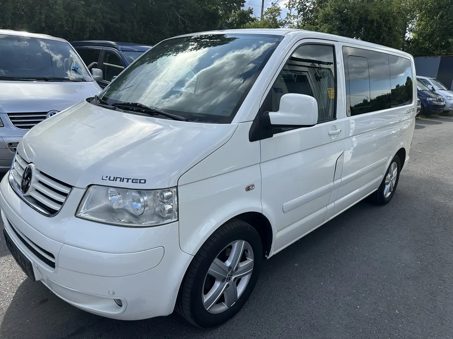Volkswagen T5 Multivan United 2,5 TDI 131PS KLIMA NAVI ZUHEIZER ALU TEMPO Alb - 1