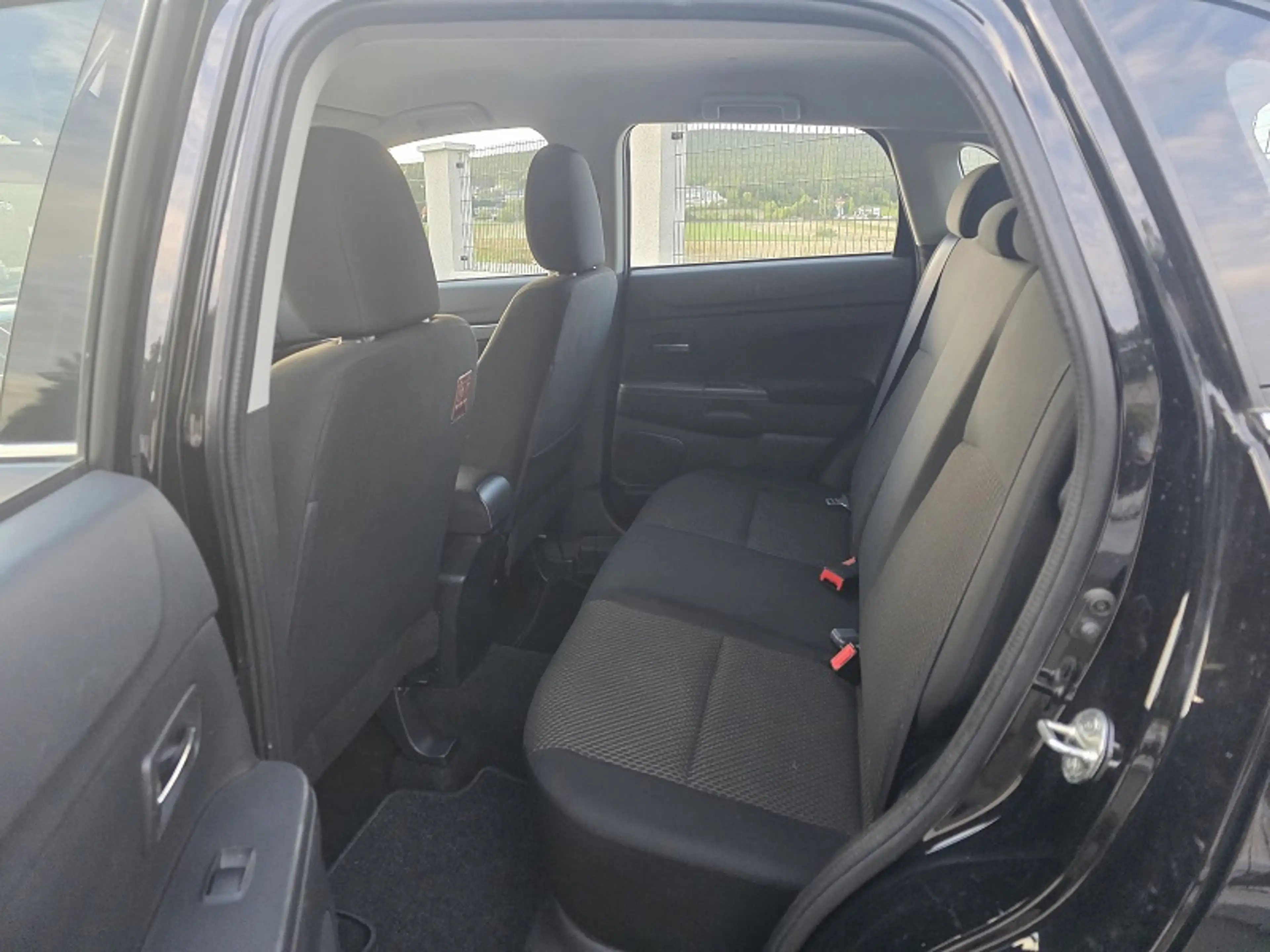 Mitsubishi ASX ASX 1,6 Invite 2WD — photo 12