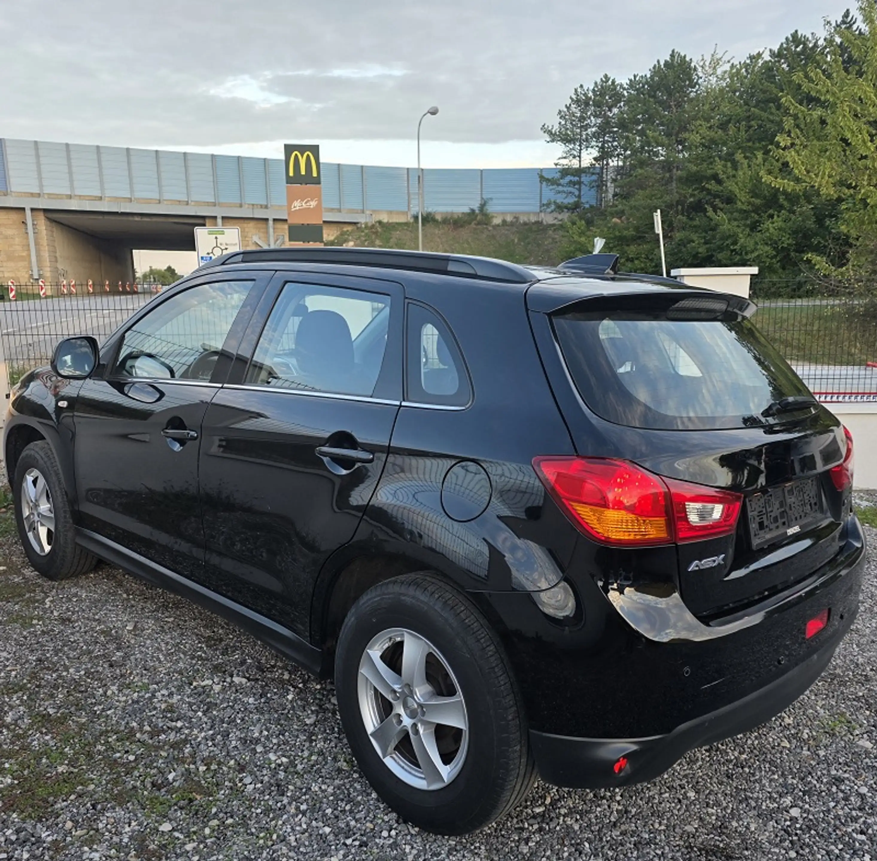 Mitsubishi ASX ASX 1,6 Invite 2WD — photo 3