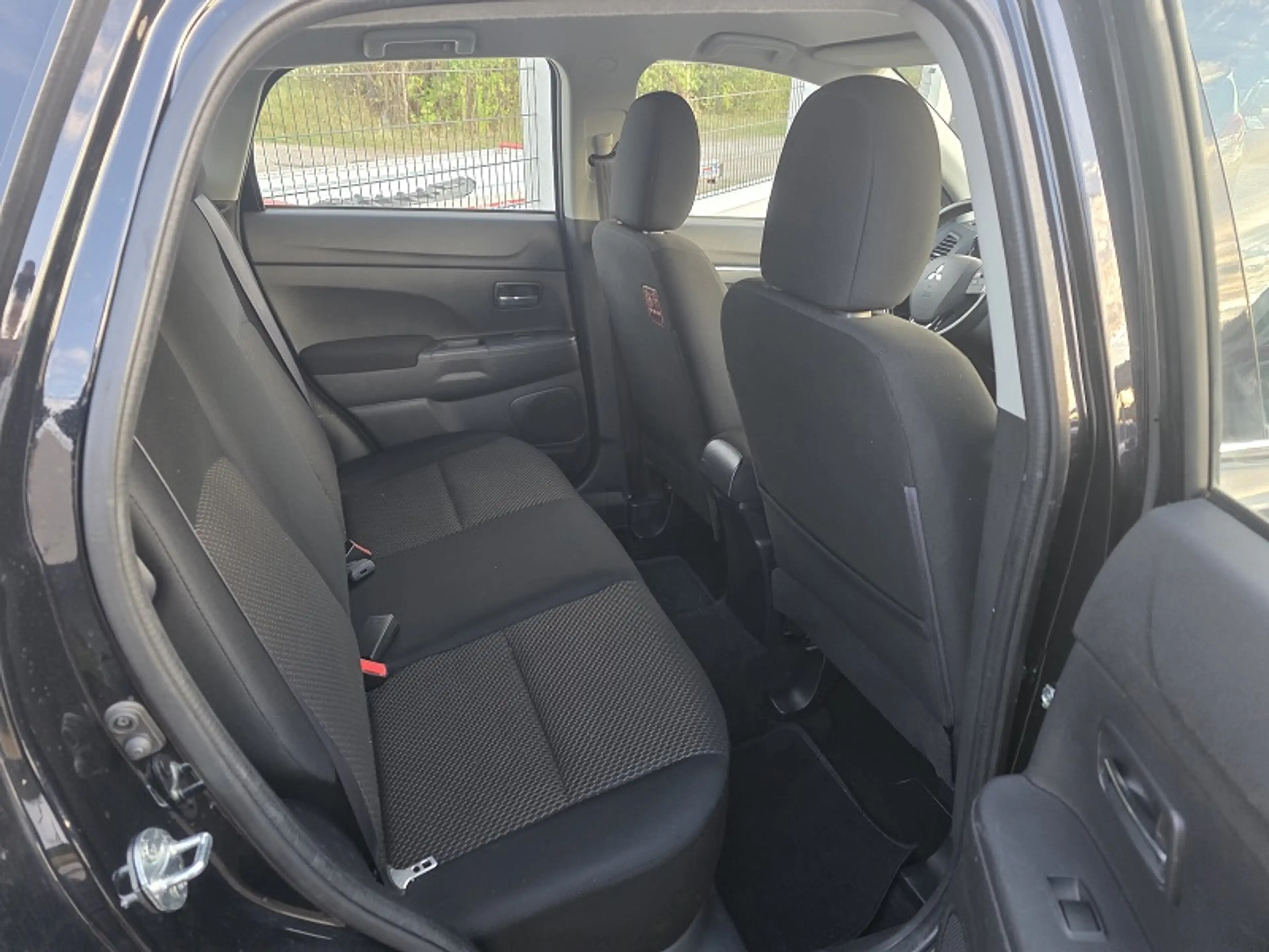 Mitsubishi ASX ASX 1,6 Invite 2WD — photo 11