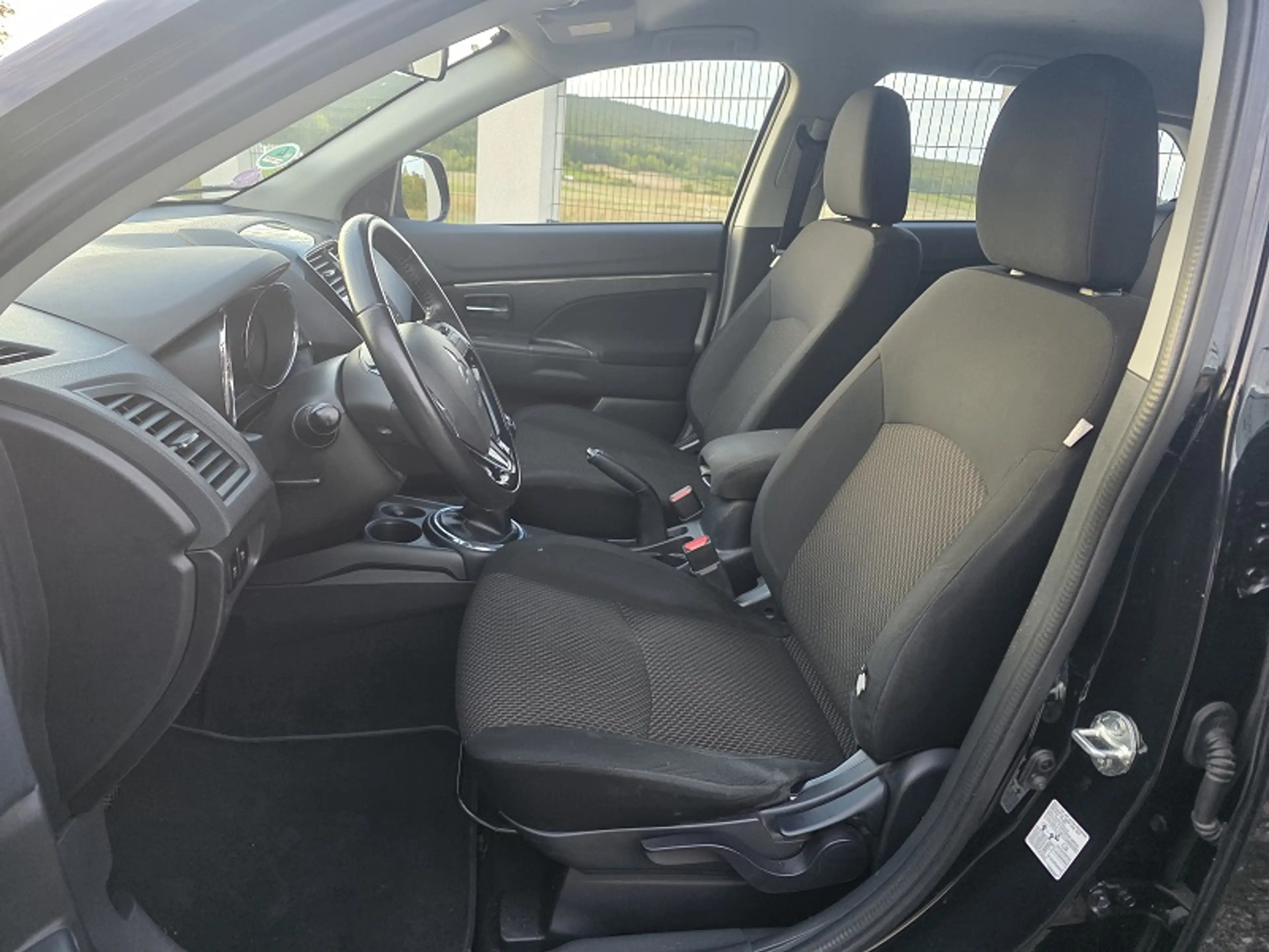 Mitsubishi ASX ASX 1,6 Invite 2WD — photo 6