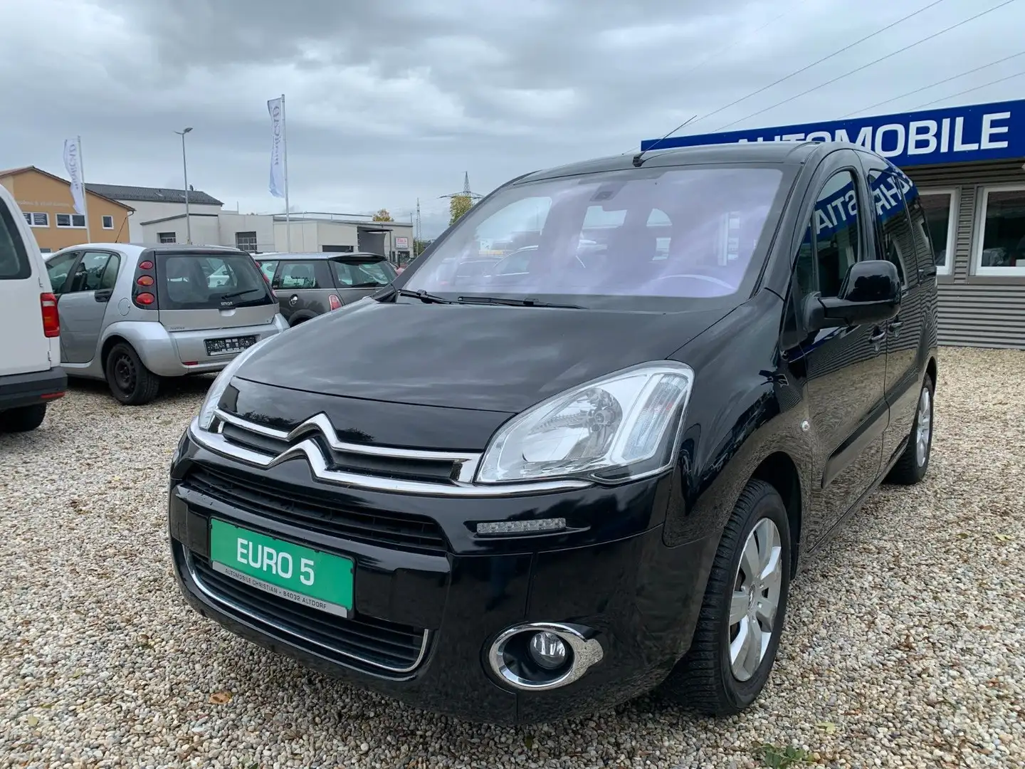 Citroen Berlingo Kombi Selection AHK Klima TÜV: 04.2027 Schwarz - 2