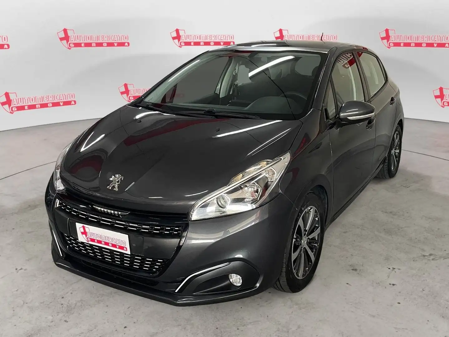 Peugeot 208 PureTech 82 5 porte Allure Gris - 1