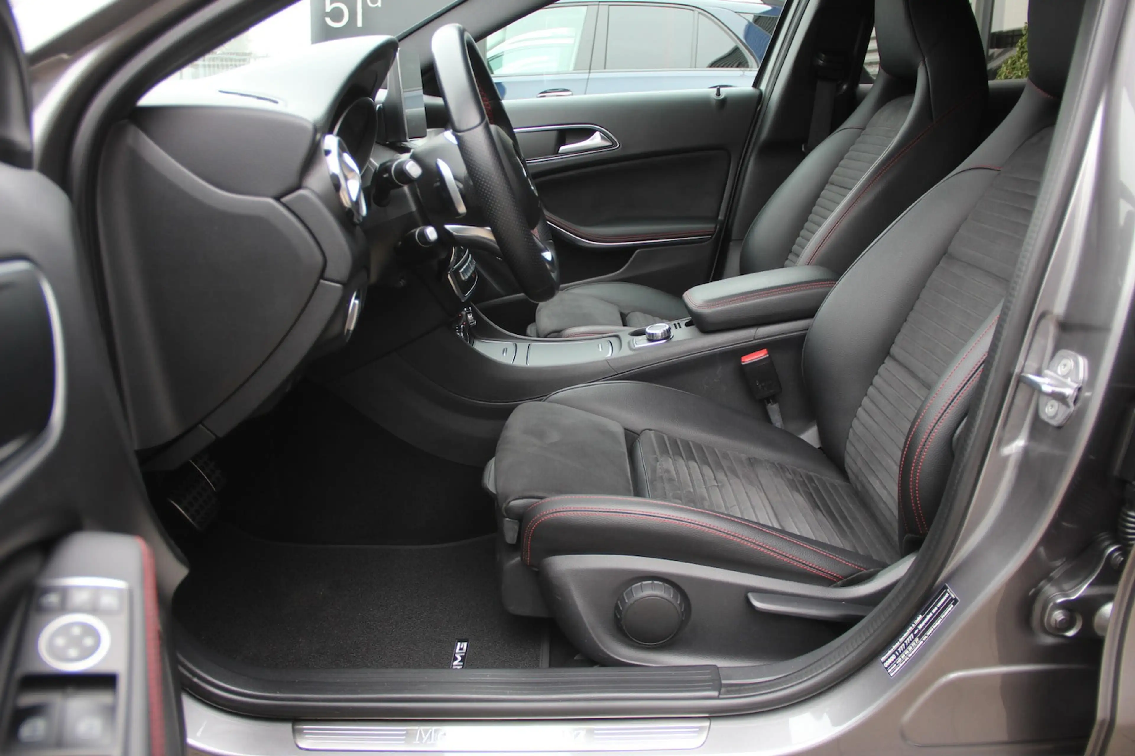 Mercedes-Benz GLA 200 AMG Line | NIGHT PAKKET| LED KOPLAMPEN |CARPLAY | — photo 10