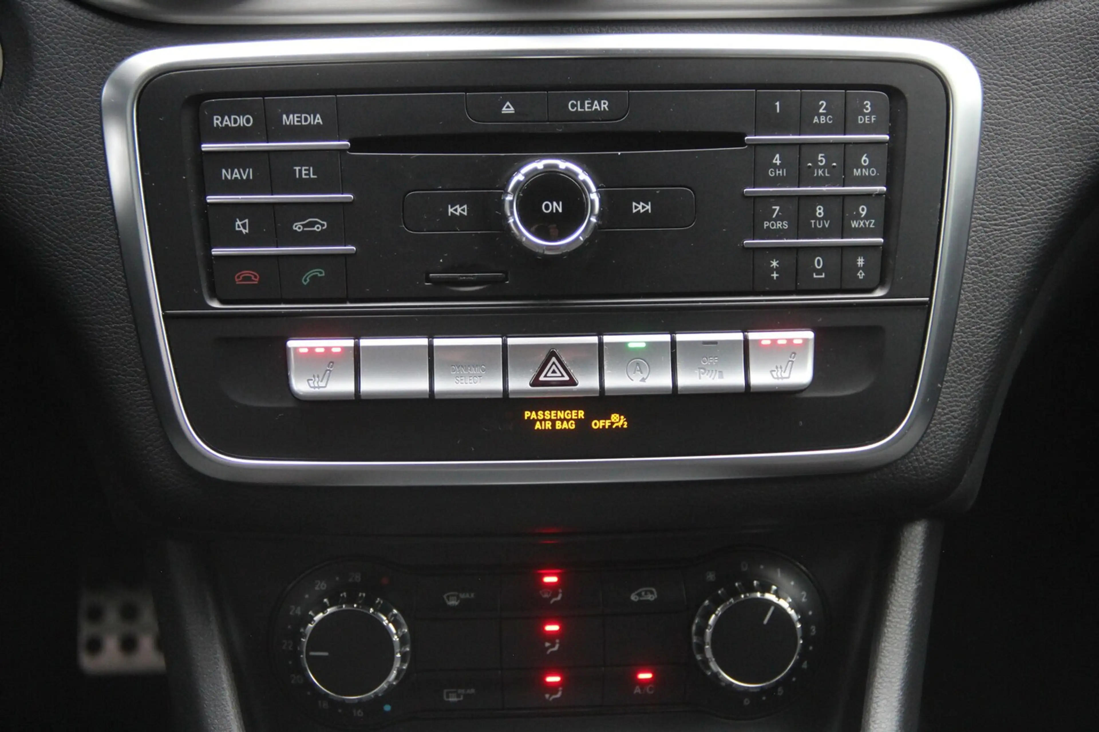 Mercedes-Benz GLA 200 AMG Line | NIGHT PAKKET| LED KOPLAMPEN |CARPLAY | — photo 16
