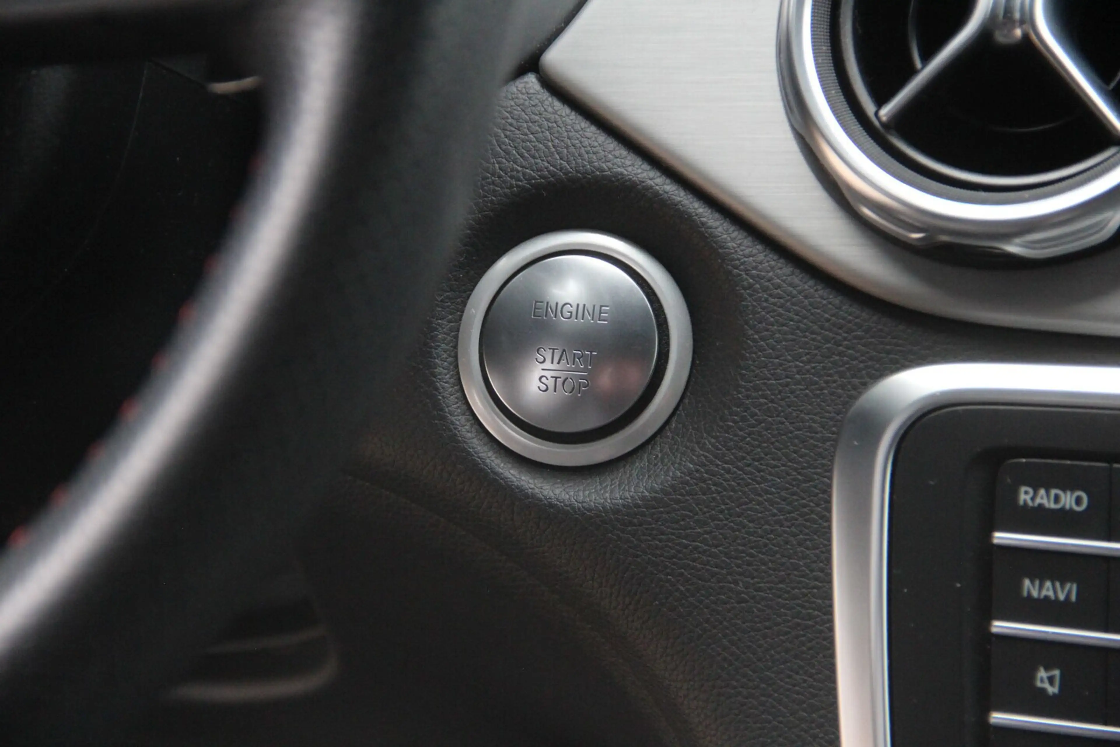 Mercedes-Benz GLA 200 AMG Line | NIGHT PAKKET| LED KOPLAMPEN |CARPLAY | — photo 14
