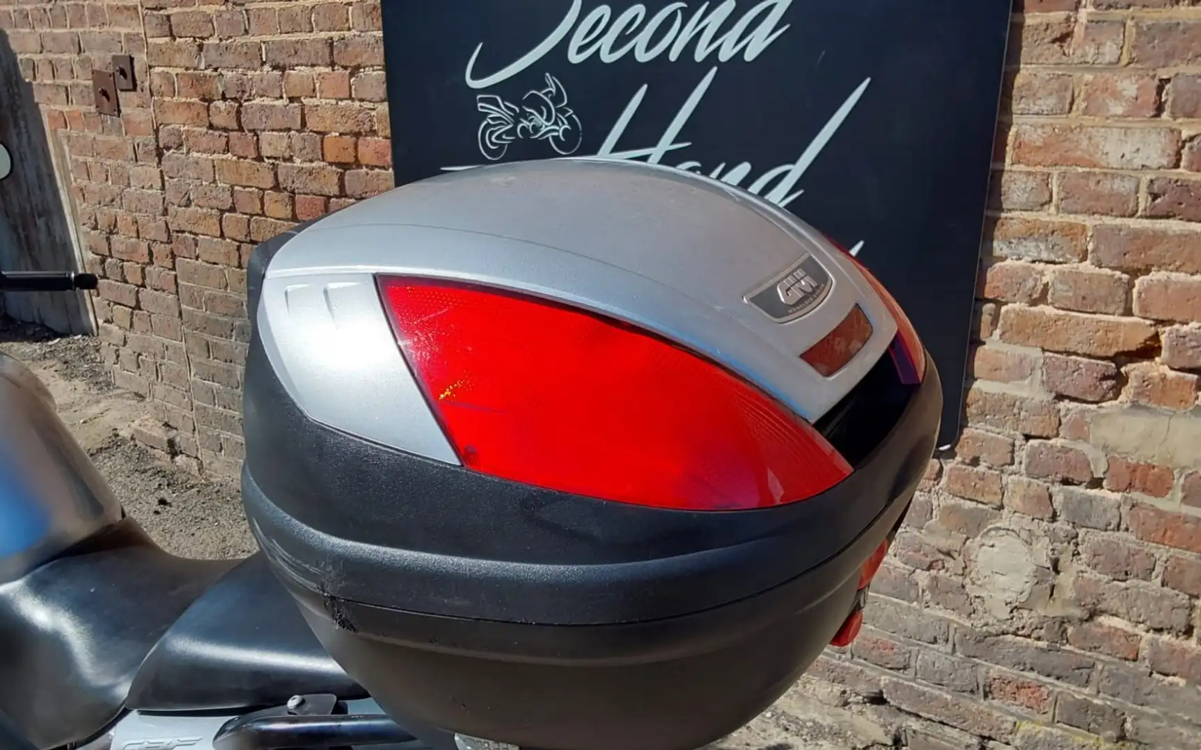 Honda CBF 600 HONDA CBF 600 S ABS, GARANTIE, BEL ETAT, 2995 EUR Gris - 2