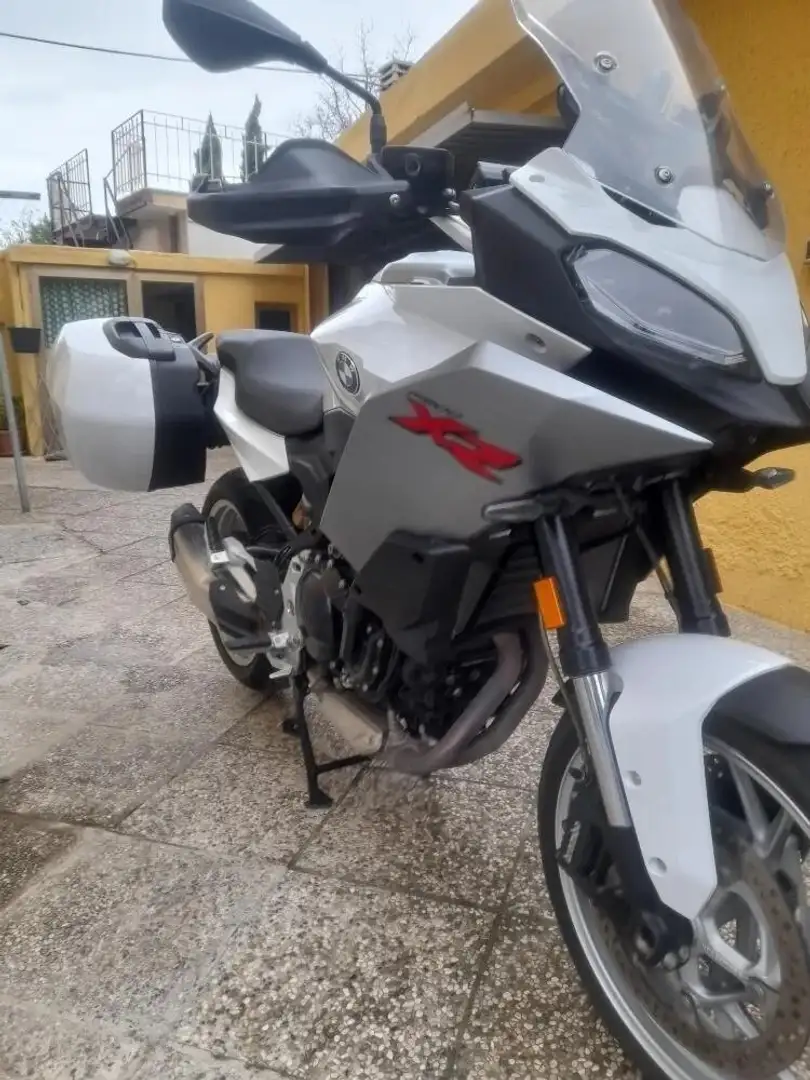 BMW F 900 XR Alb - 2